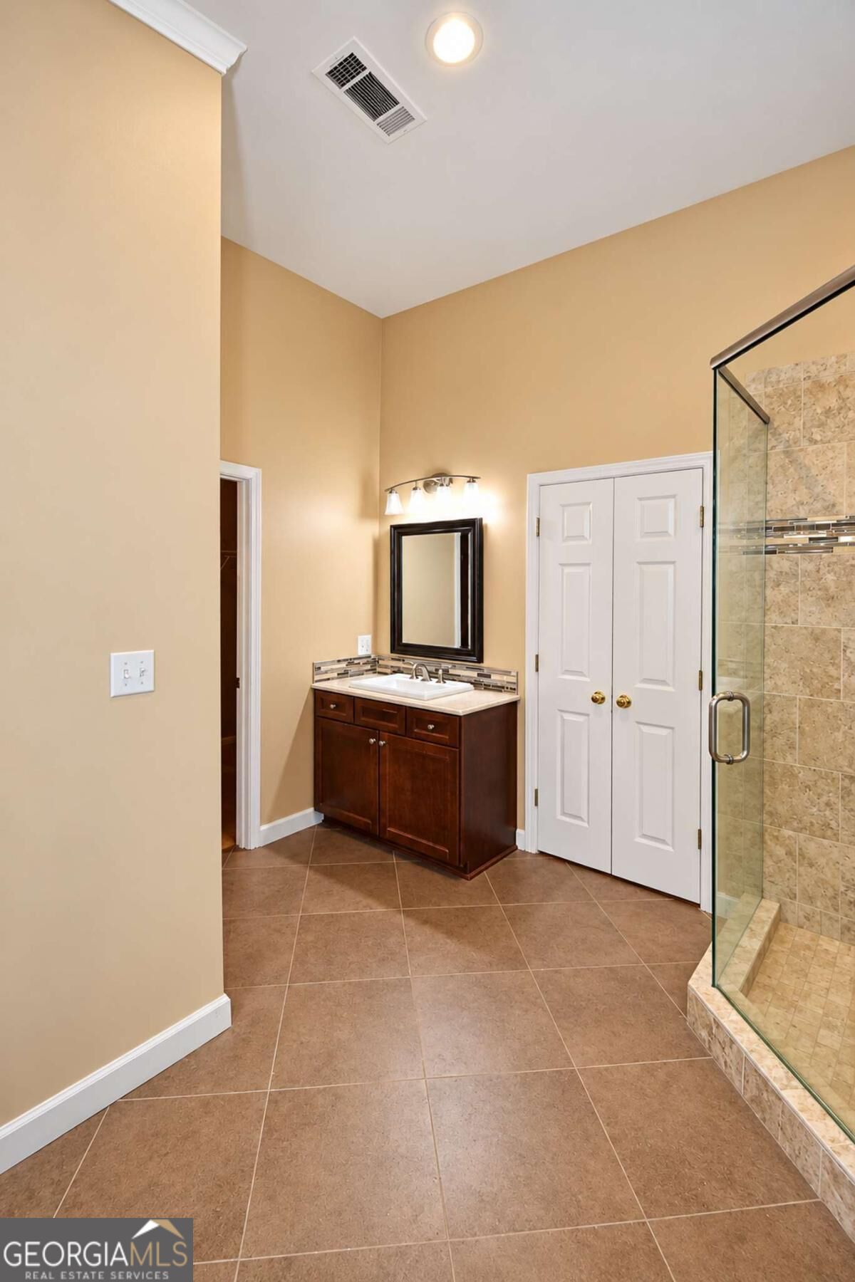 2030 Lenox Cove Circle Property Photo 28