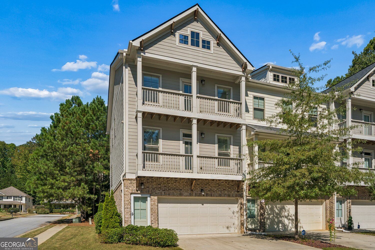 2417 Misty Hollow Place Property Photo 2