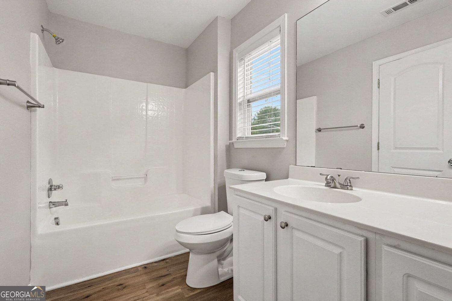 1300 Ethans Way Property Photo 22
