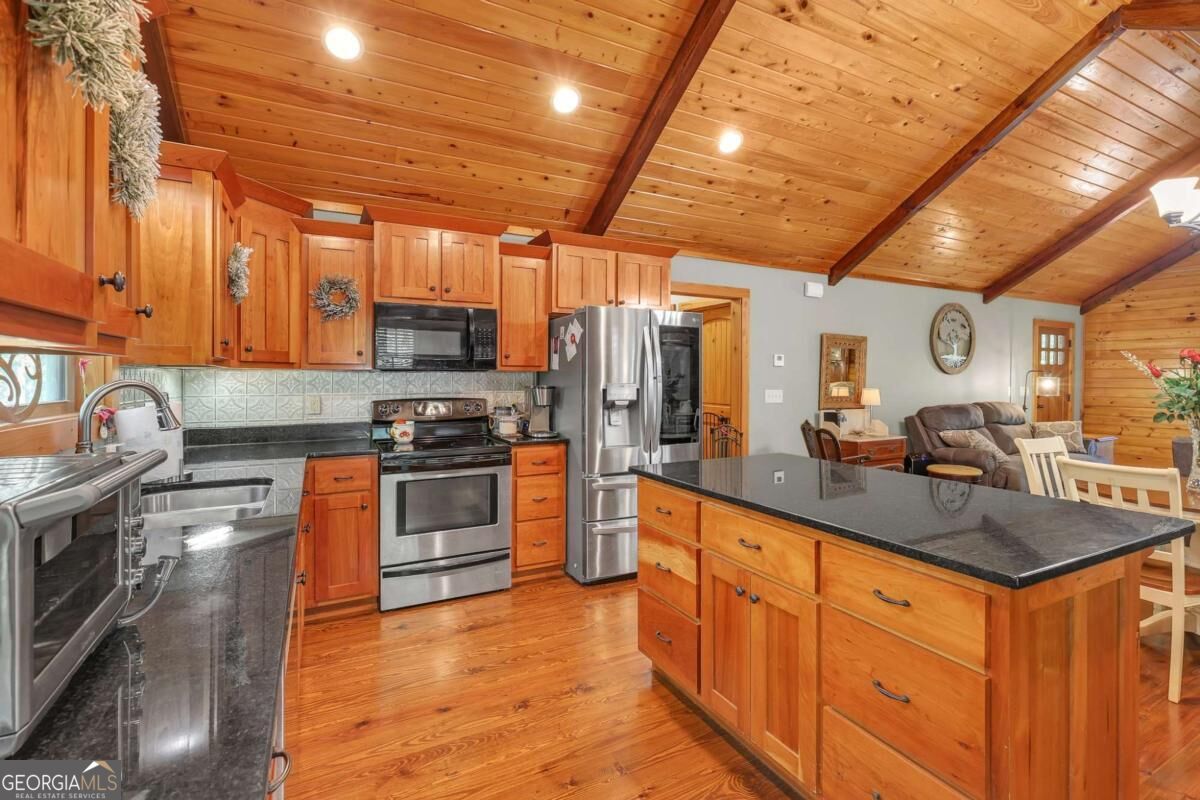 18 Shelter Cove Road Property Photo 7