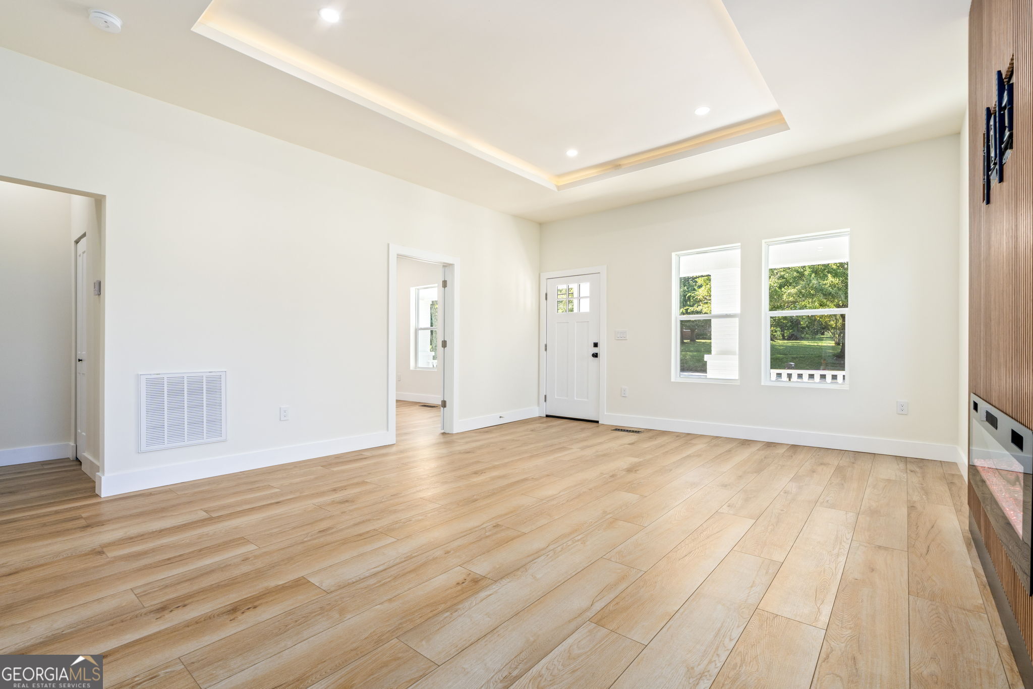 216 N Lafayette Street Property Photo 6
