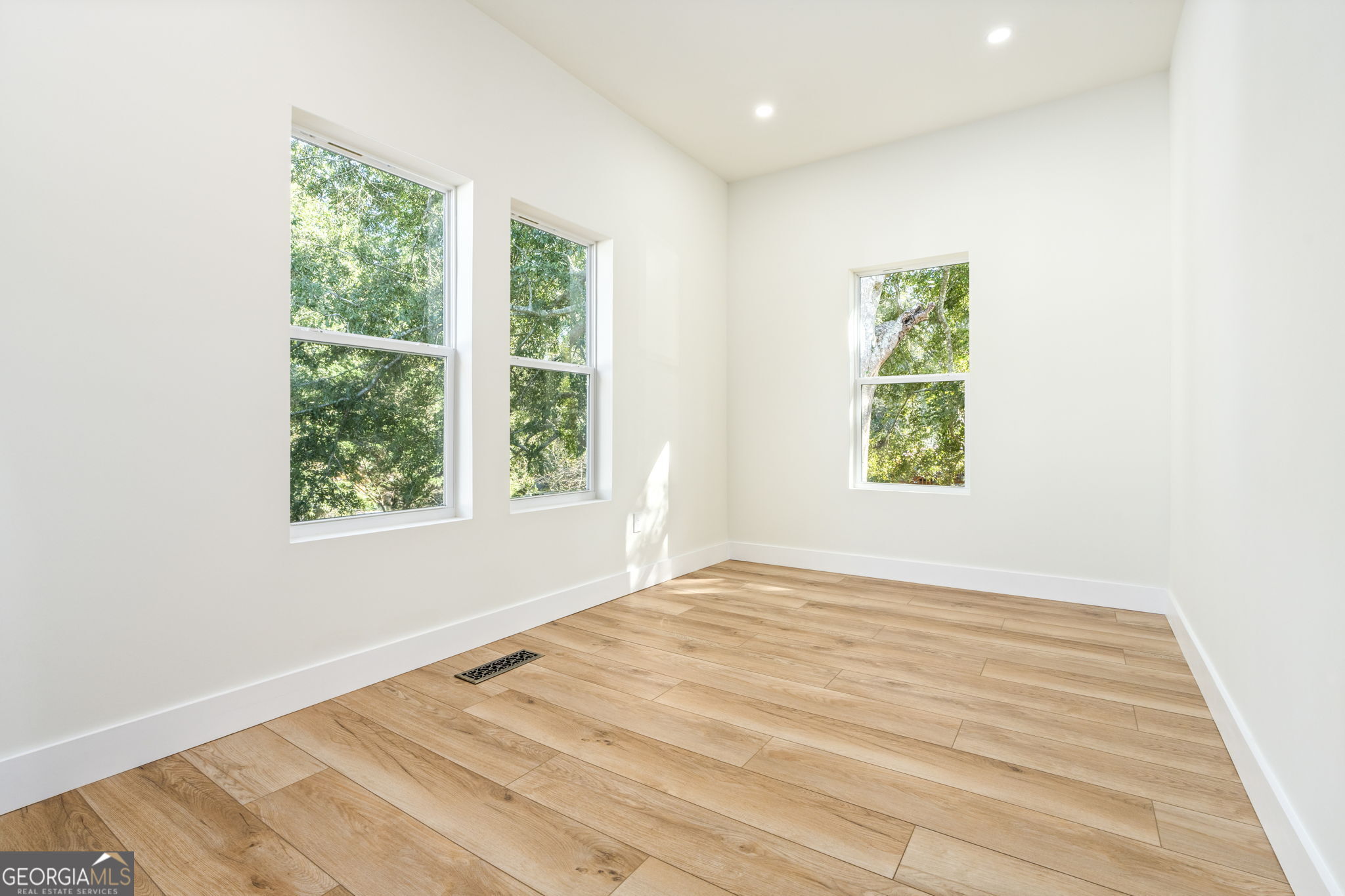 216 N Lafayette Street Property Photo 21