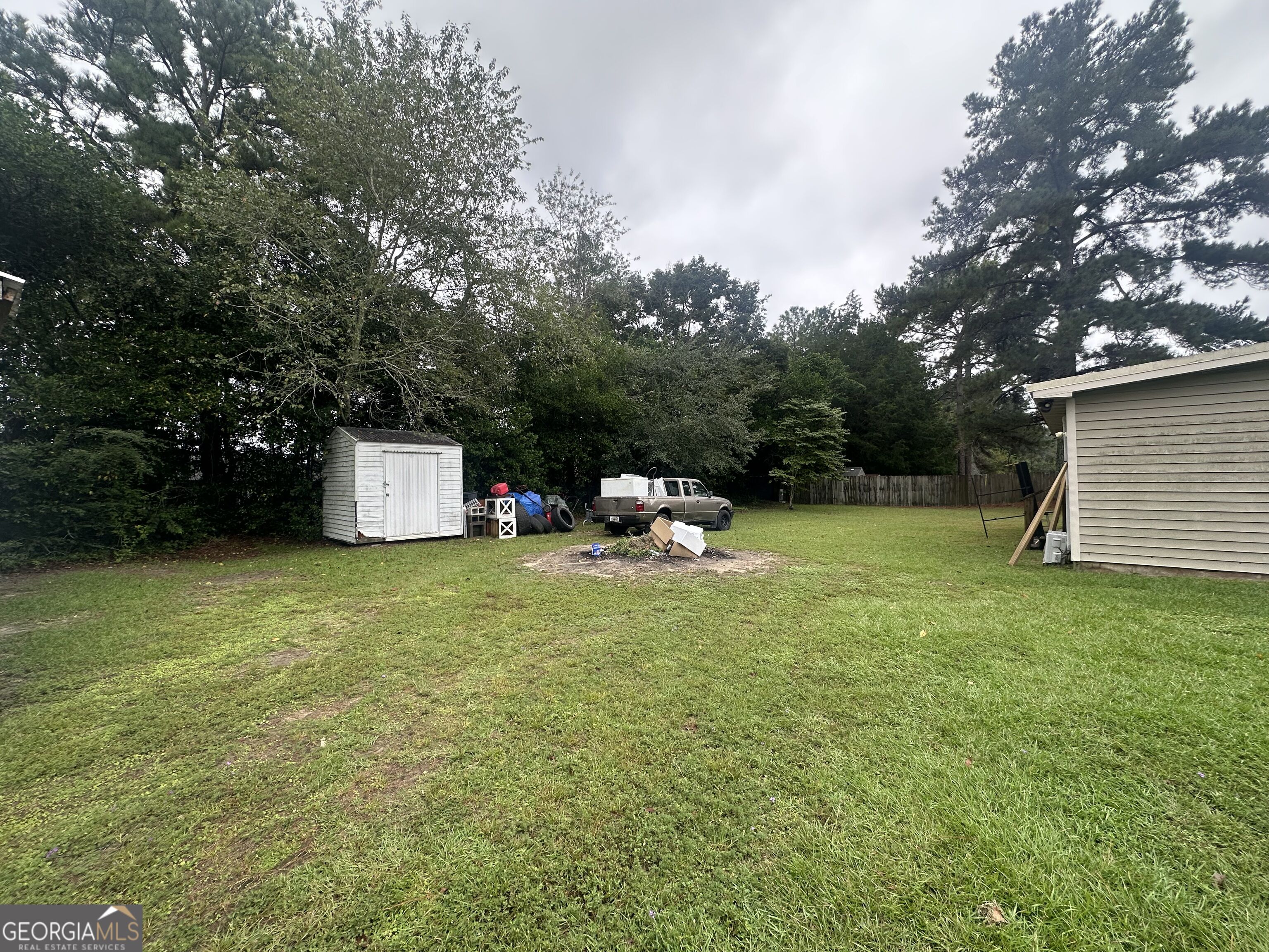 1137 Windsor Drive Property Photo 9