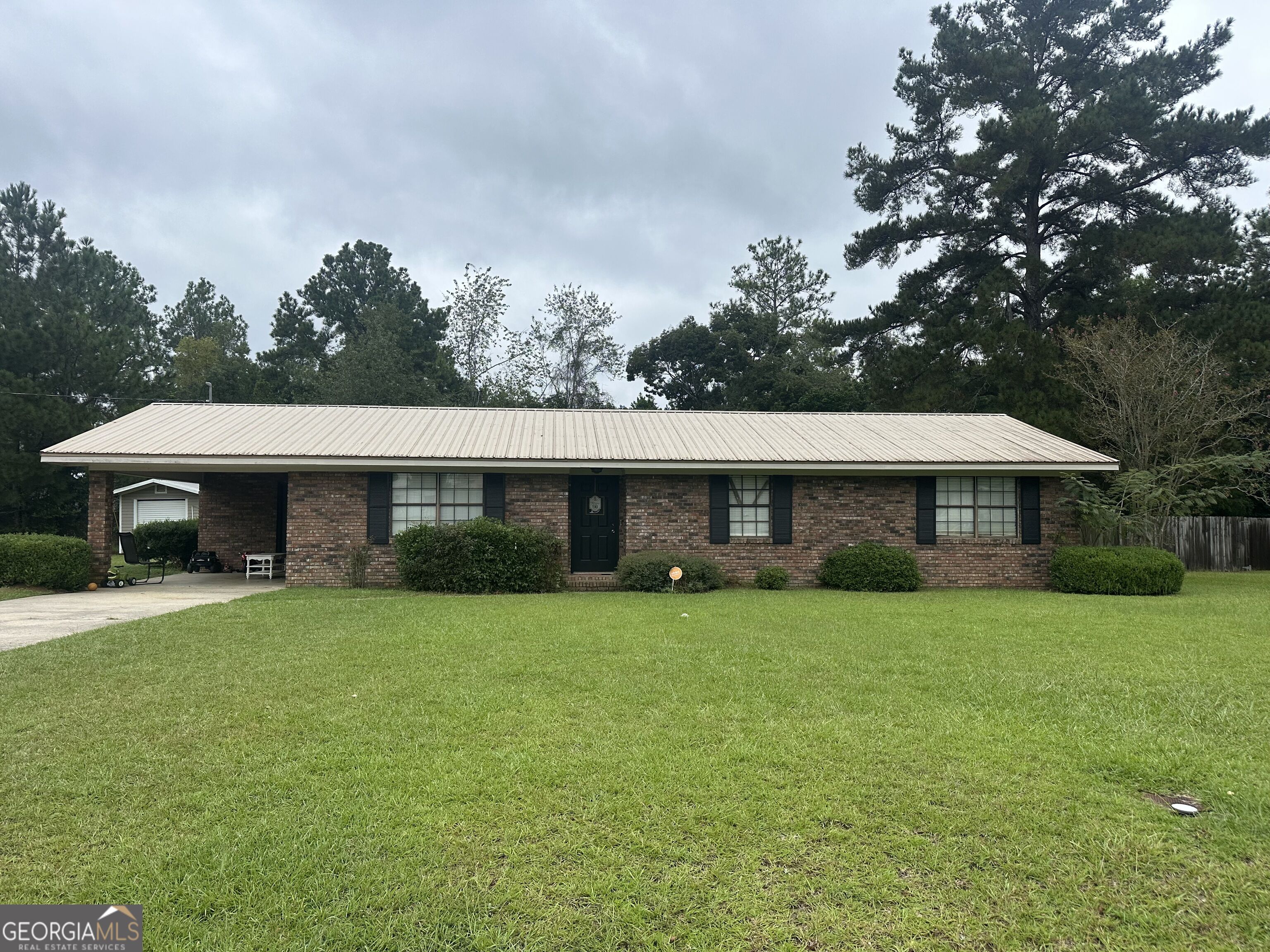 1137 Windsor Drive Property Photo 14