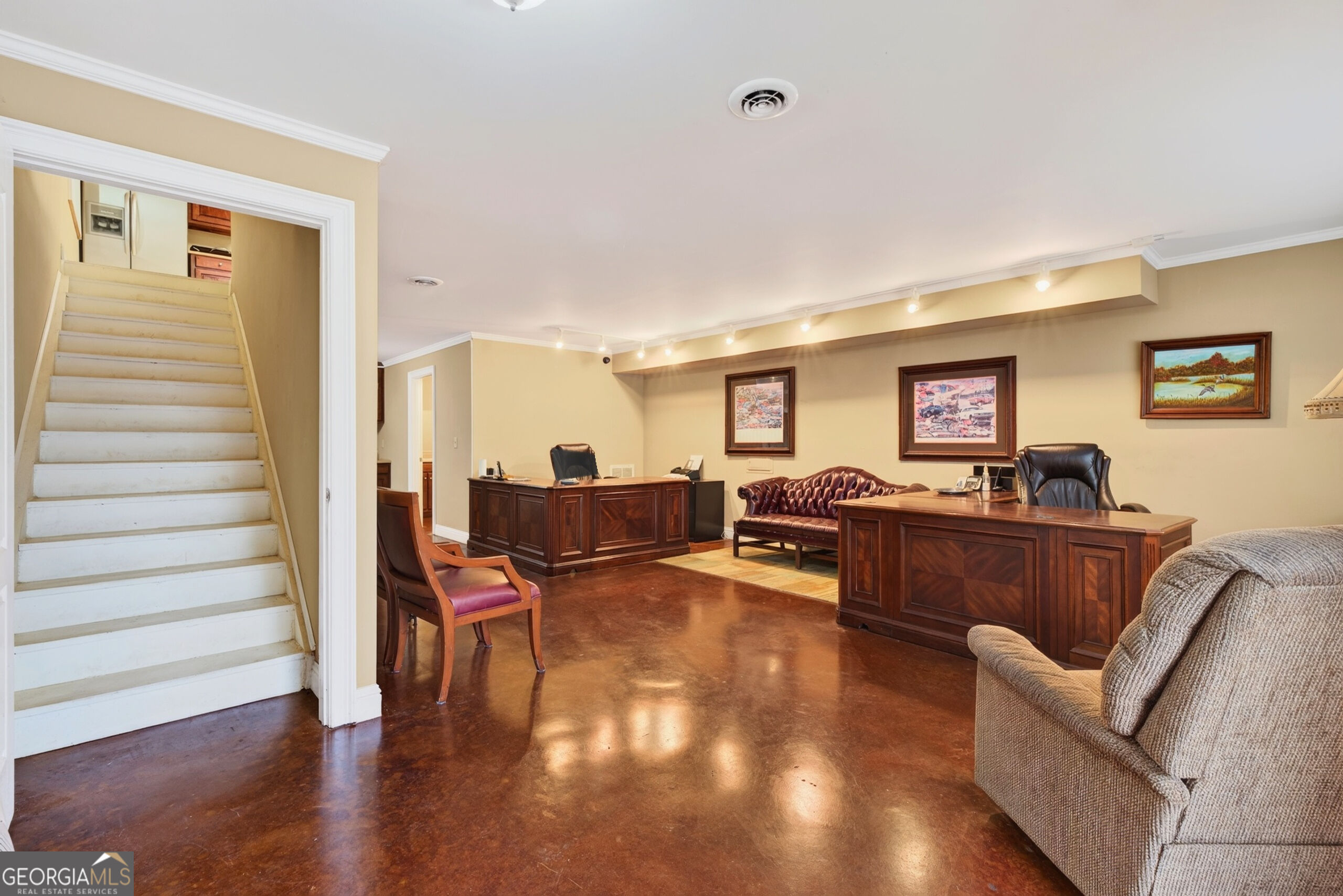 366 E Crusselle Street Property Photo 11