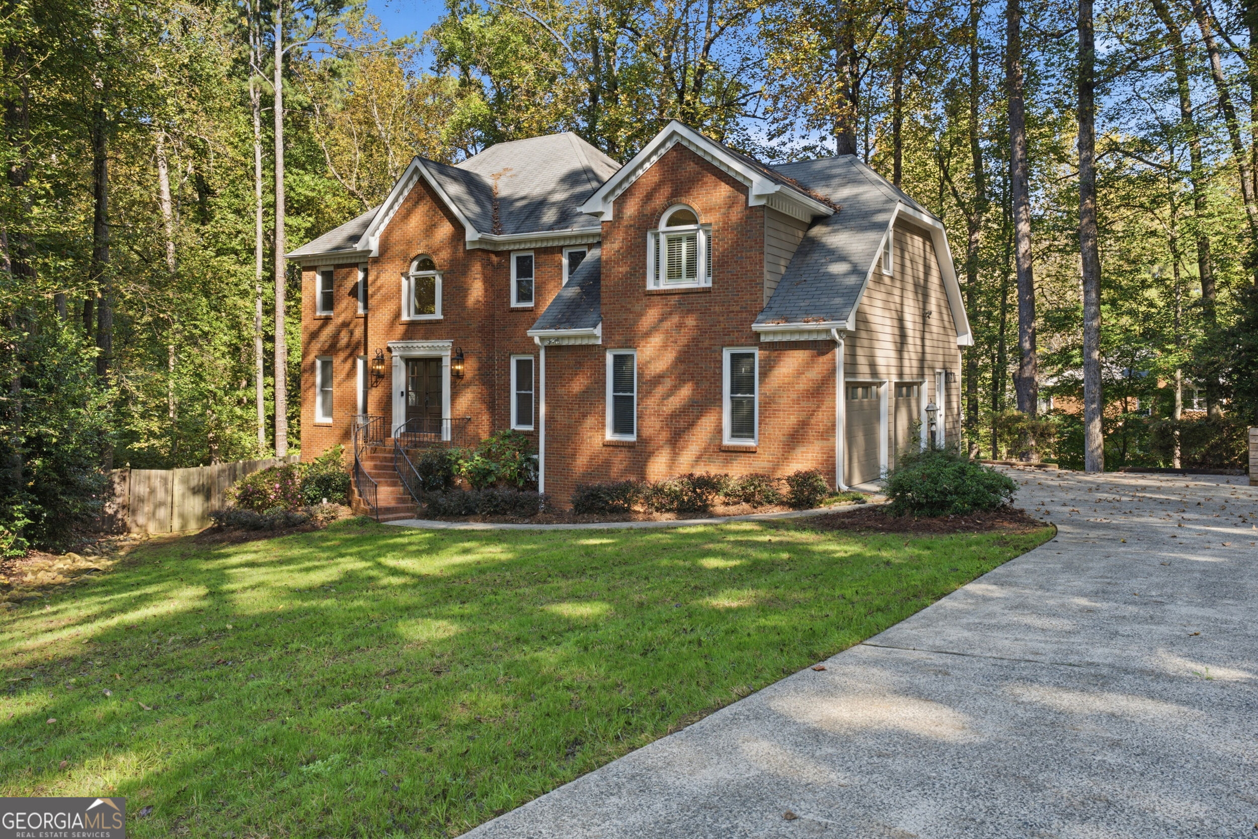 1838 Walker Ridge Drive Sw Property Photo 2