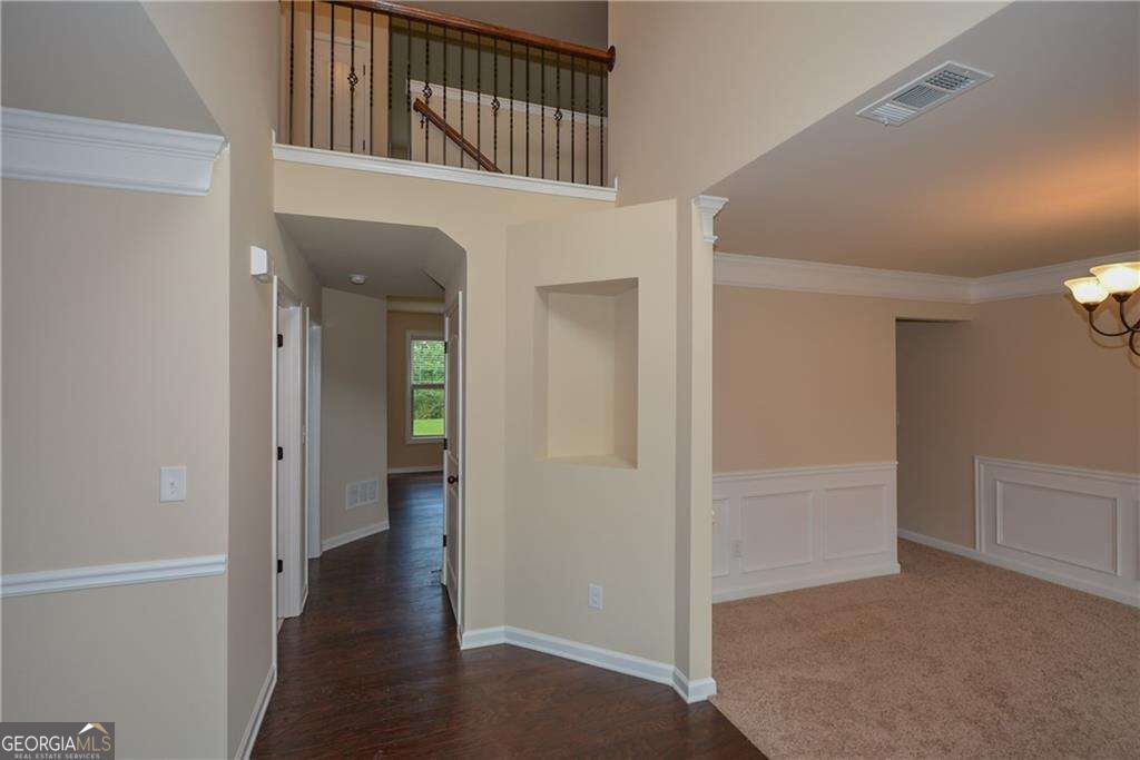 2219 Bender Trail Property Photo 2