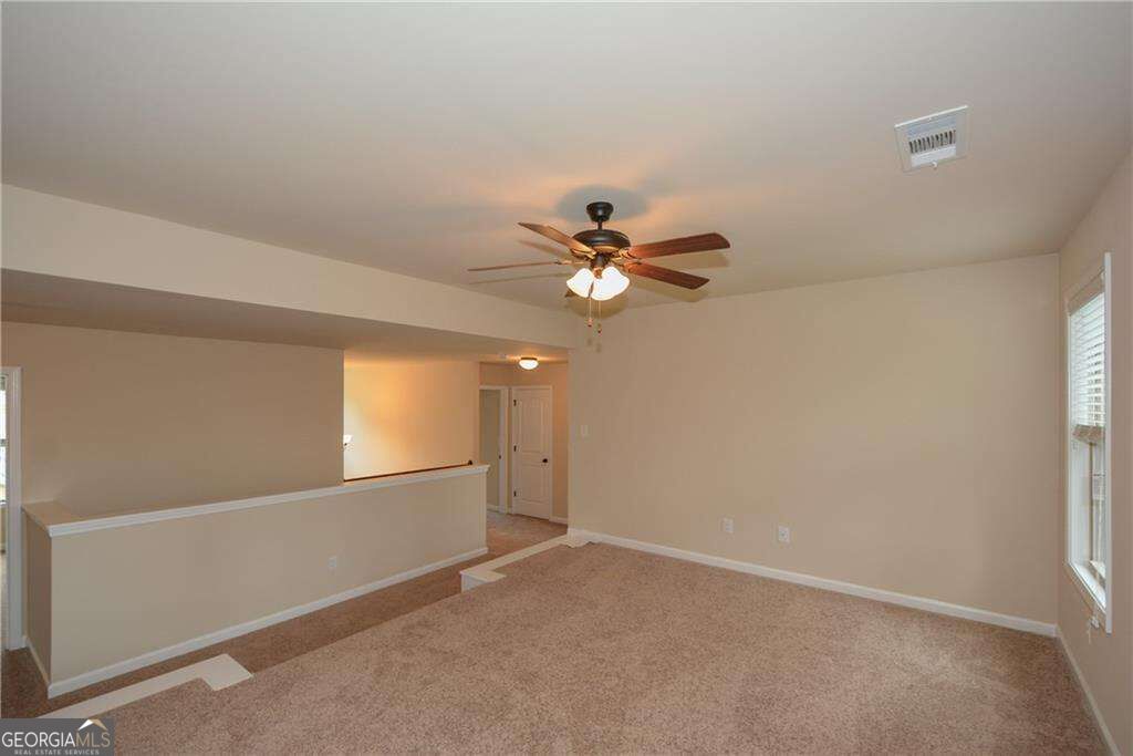 2219 Bender Trail Property Photo 11
