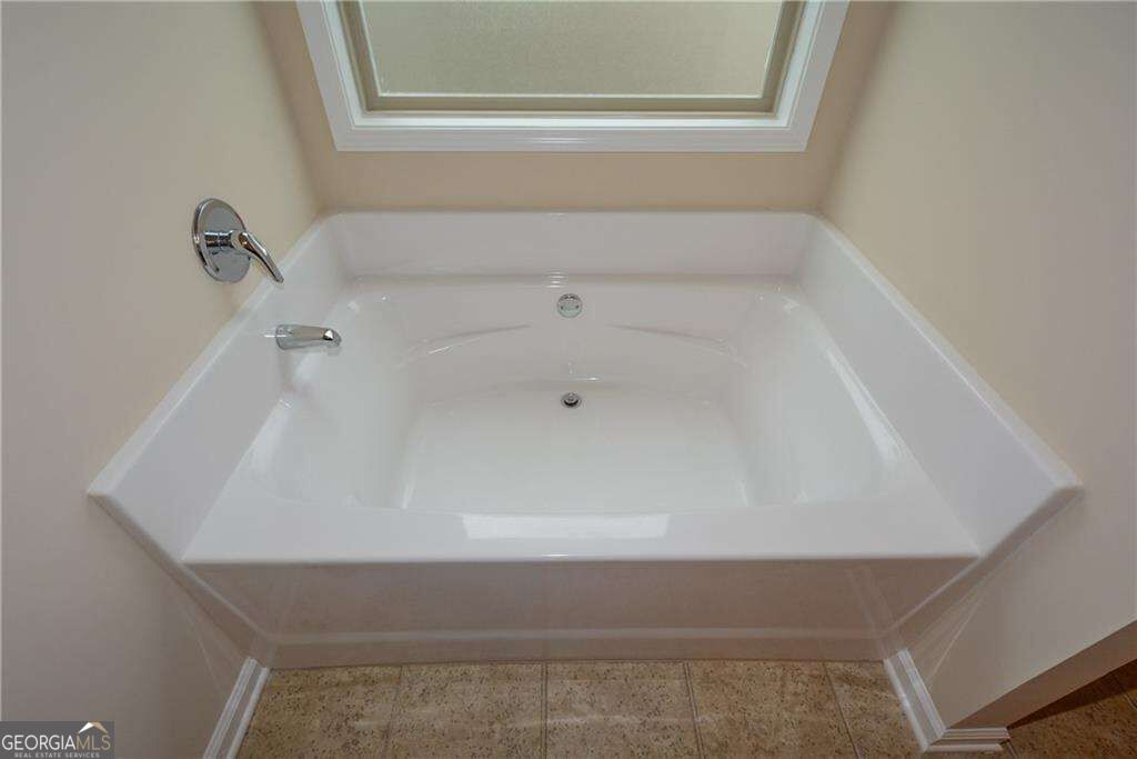 2219 Bender Trail Property Photo 13