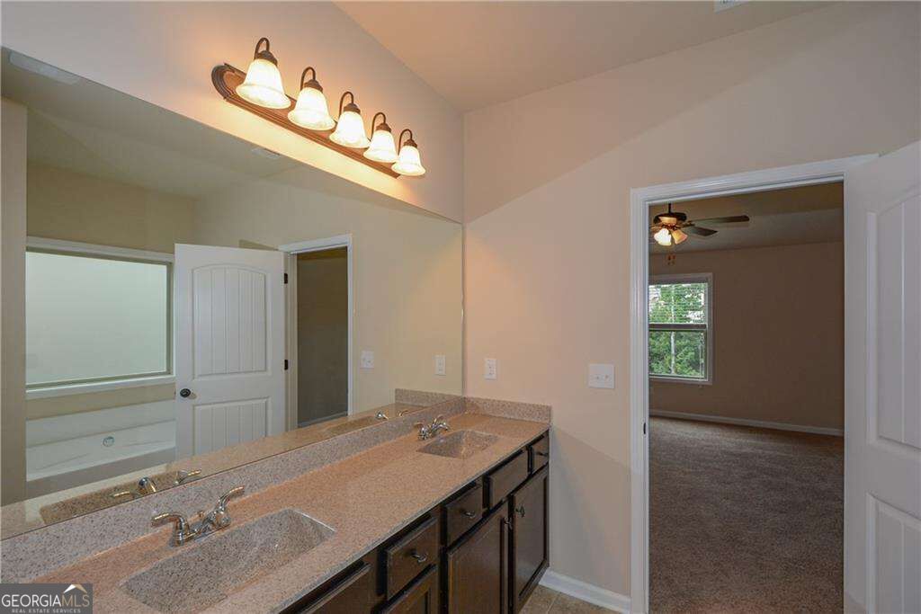2219 Bender Trail Property Photo 14
