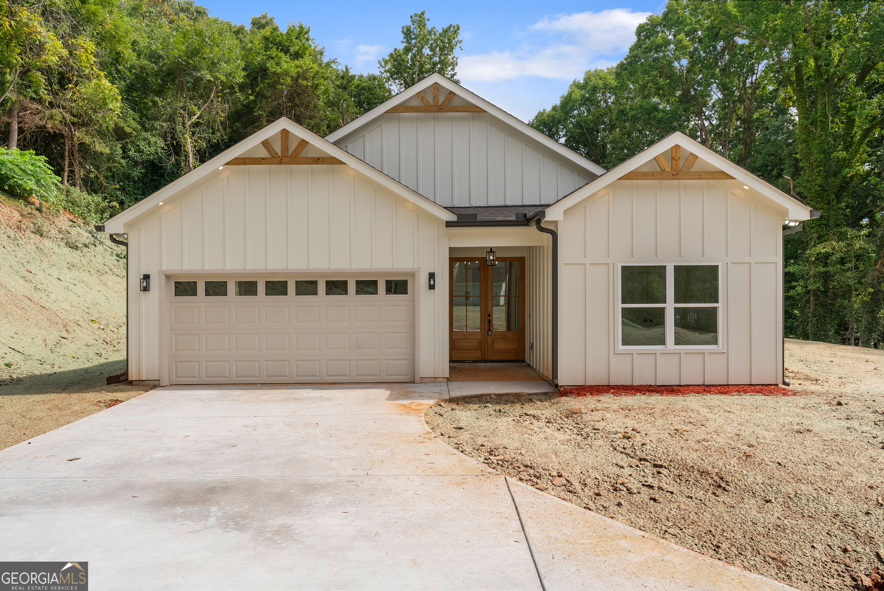 4635 Perry Rd Property Photo 1