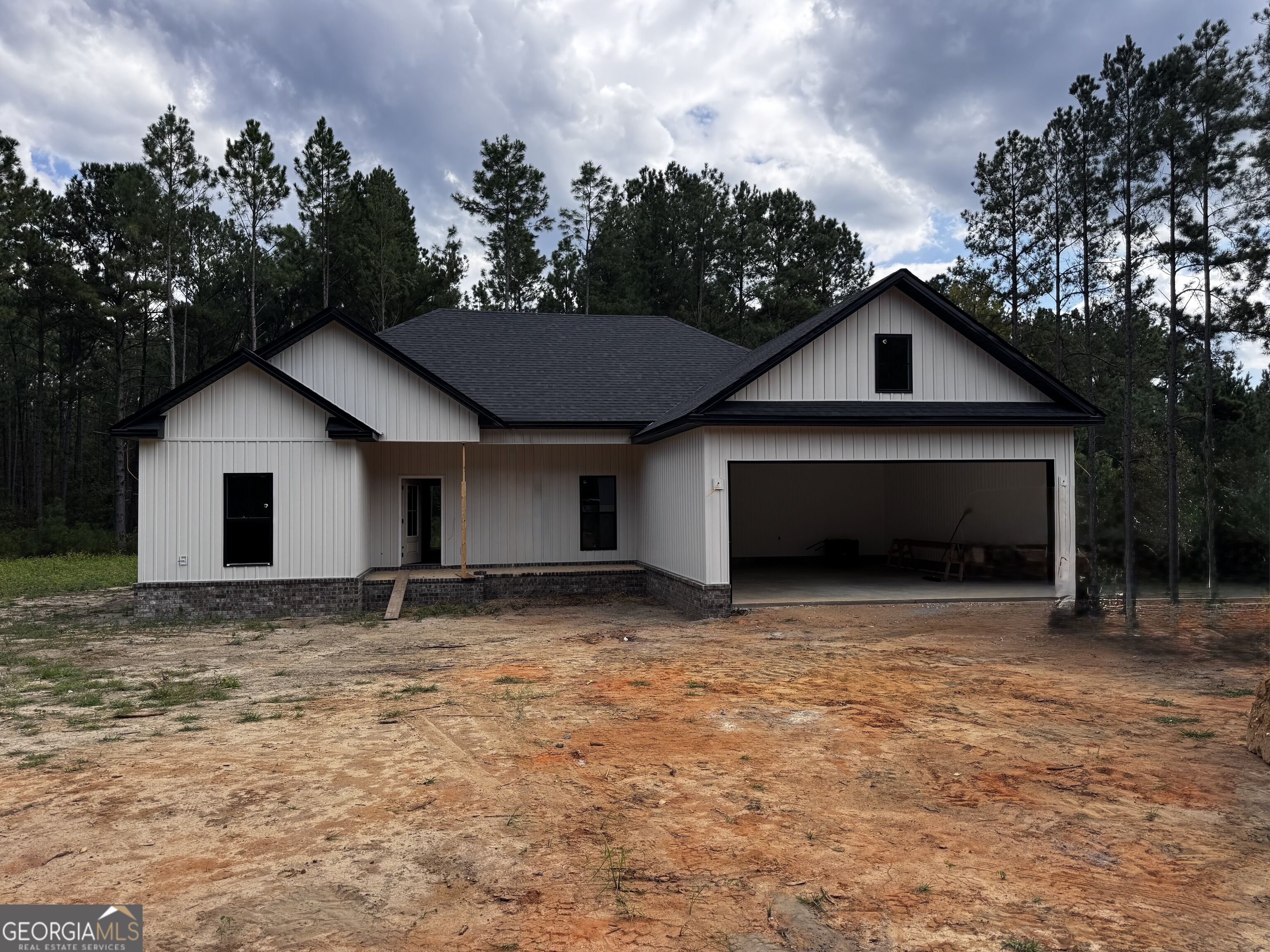 105 Colby Circle Property Photo 1