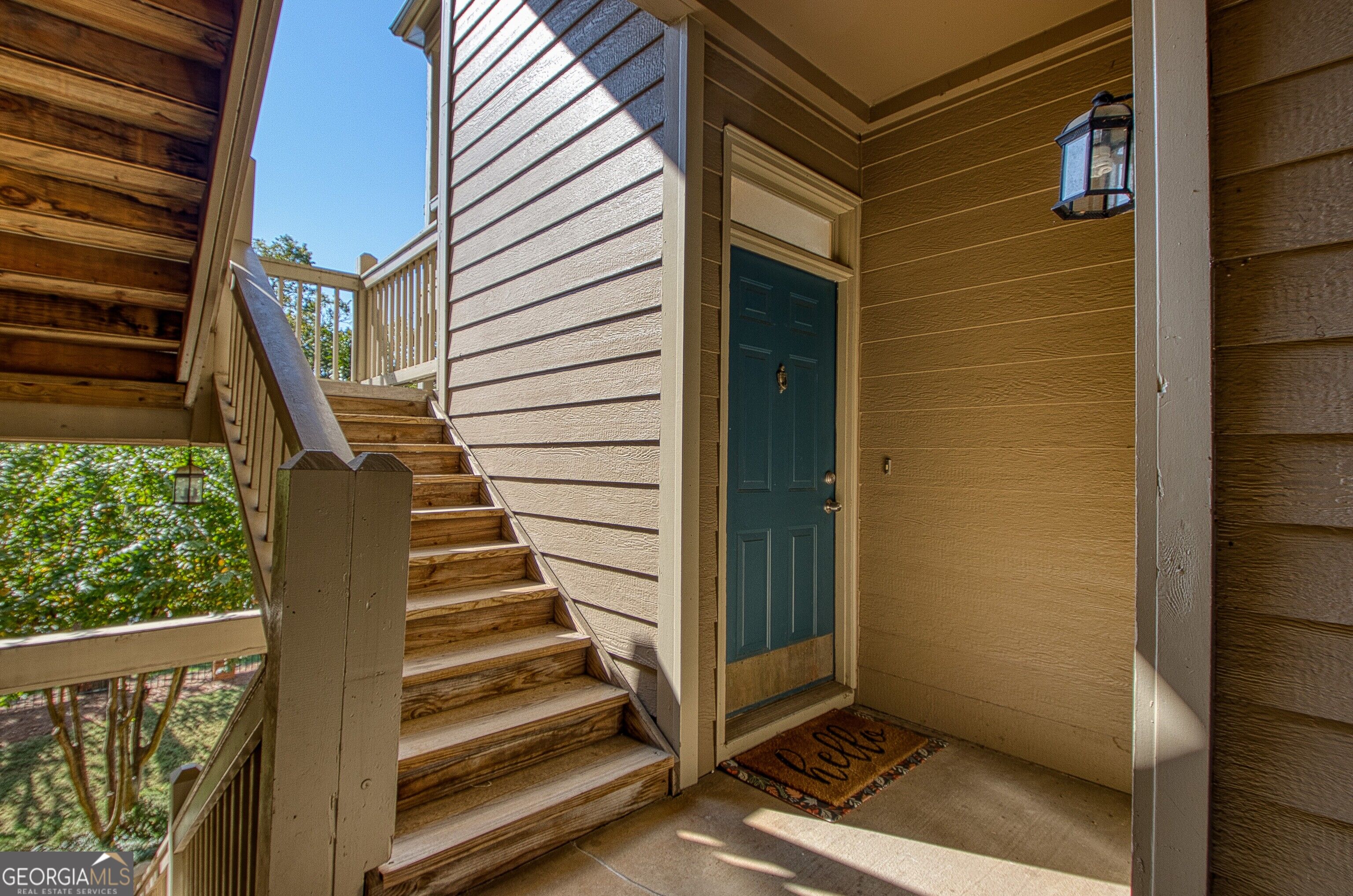 1015 Mcgill Park Avenue Ne Property Photo 2