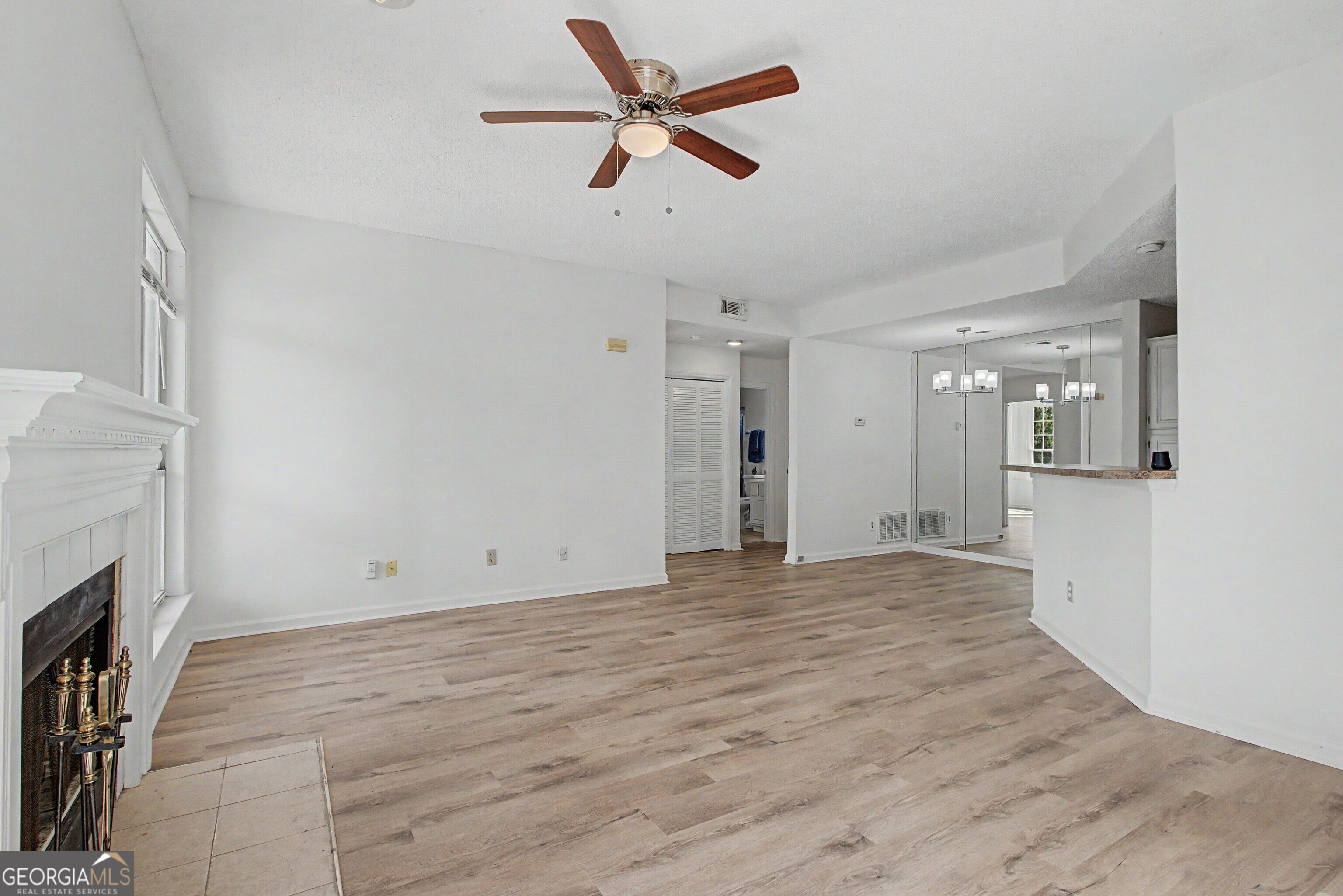 1015 Mcgill Park Avenue Ne Property Photo 13