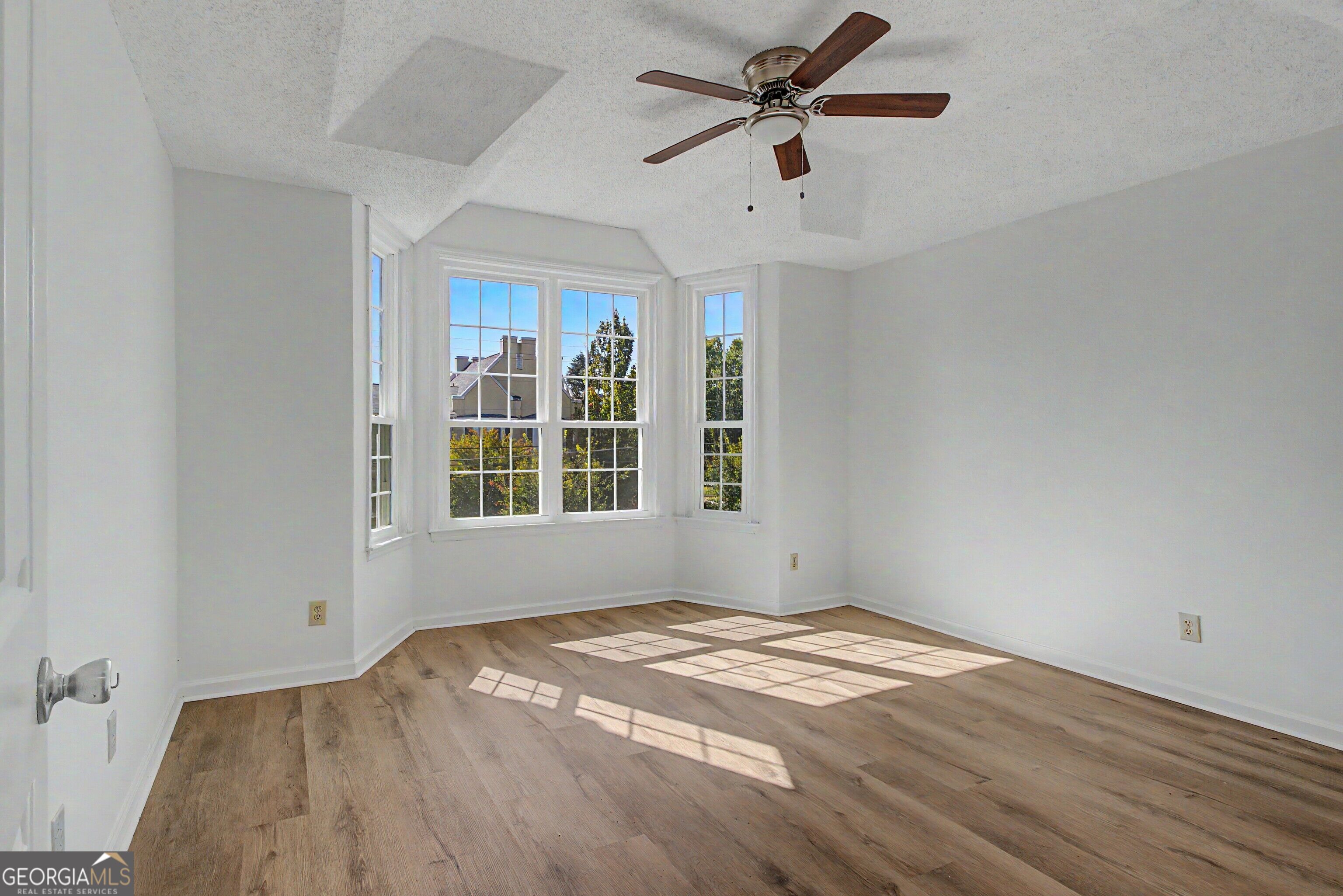 1015 Mcgill Park Avenue Ne Property Photo 29