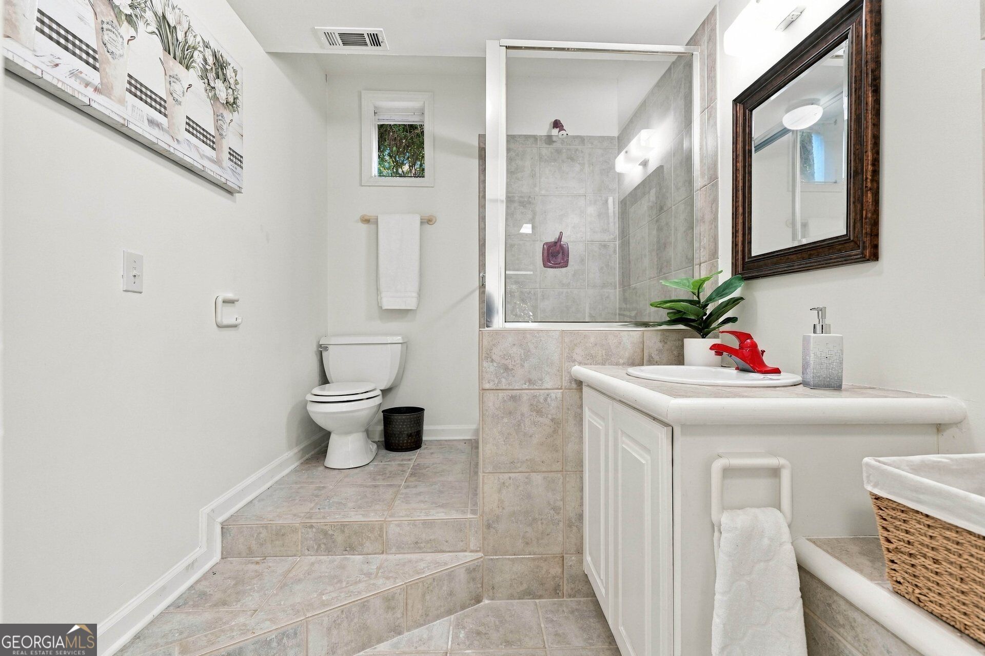 380 Fredricks Cove Property Photo 44