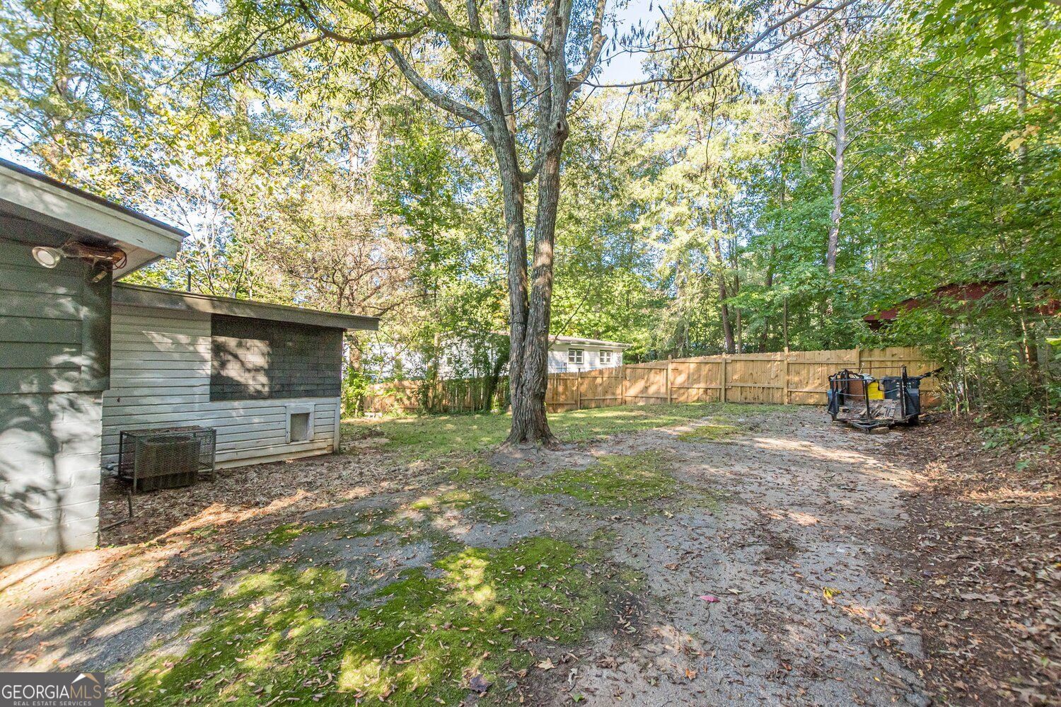 5749 Pinecrest Road Property Photo 6