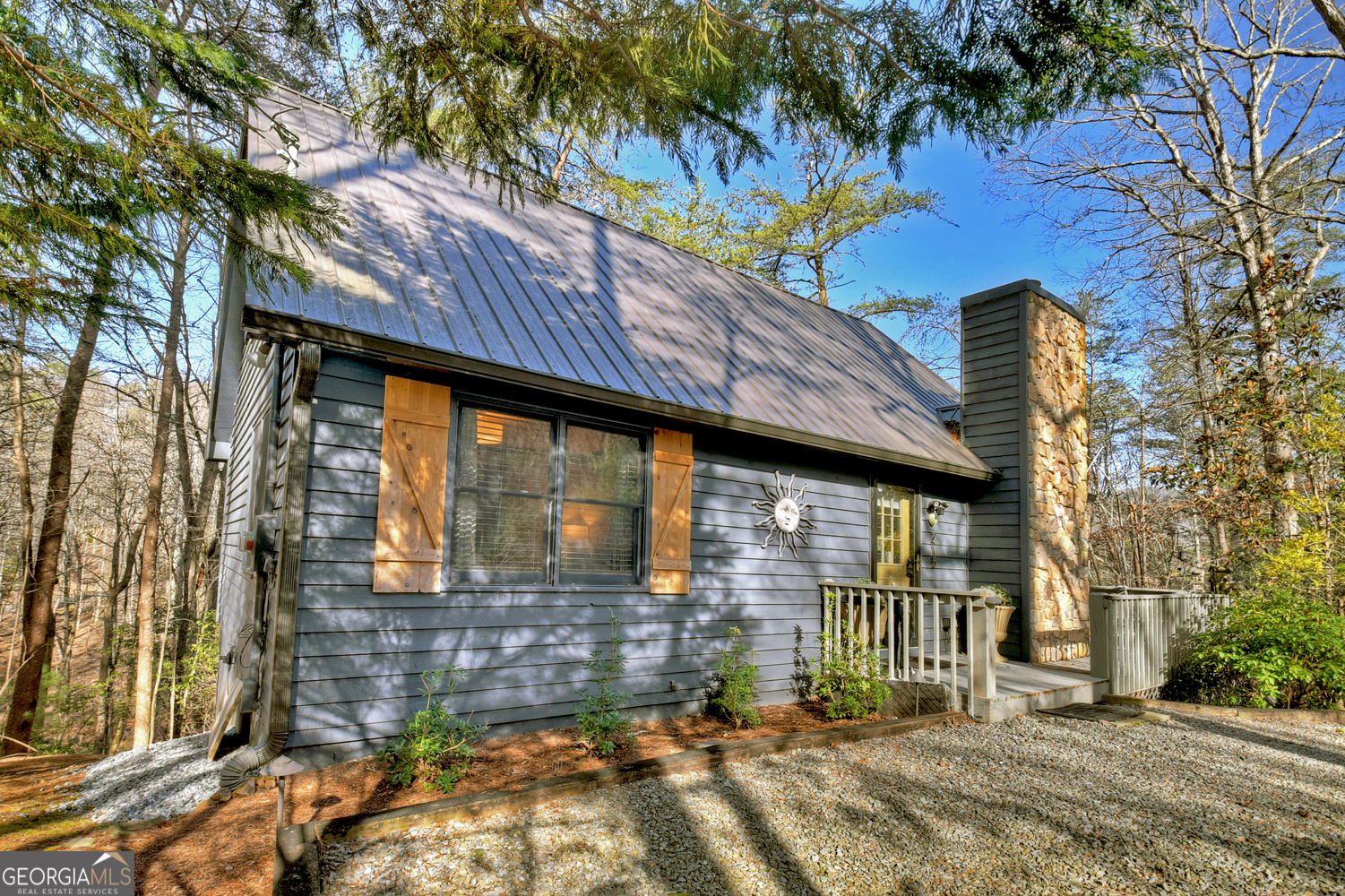 215 Valley View Road Property Photo 1