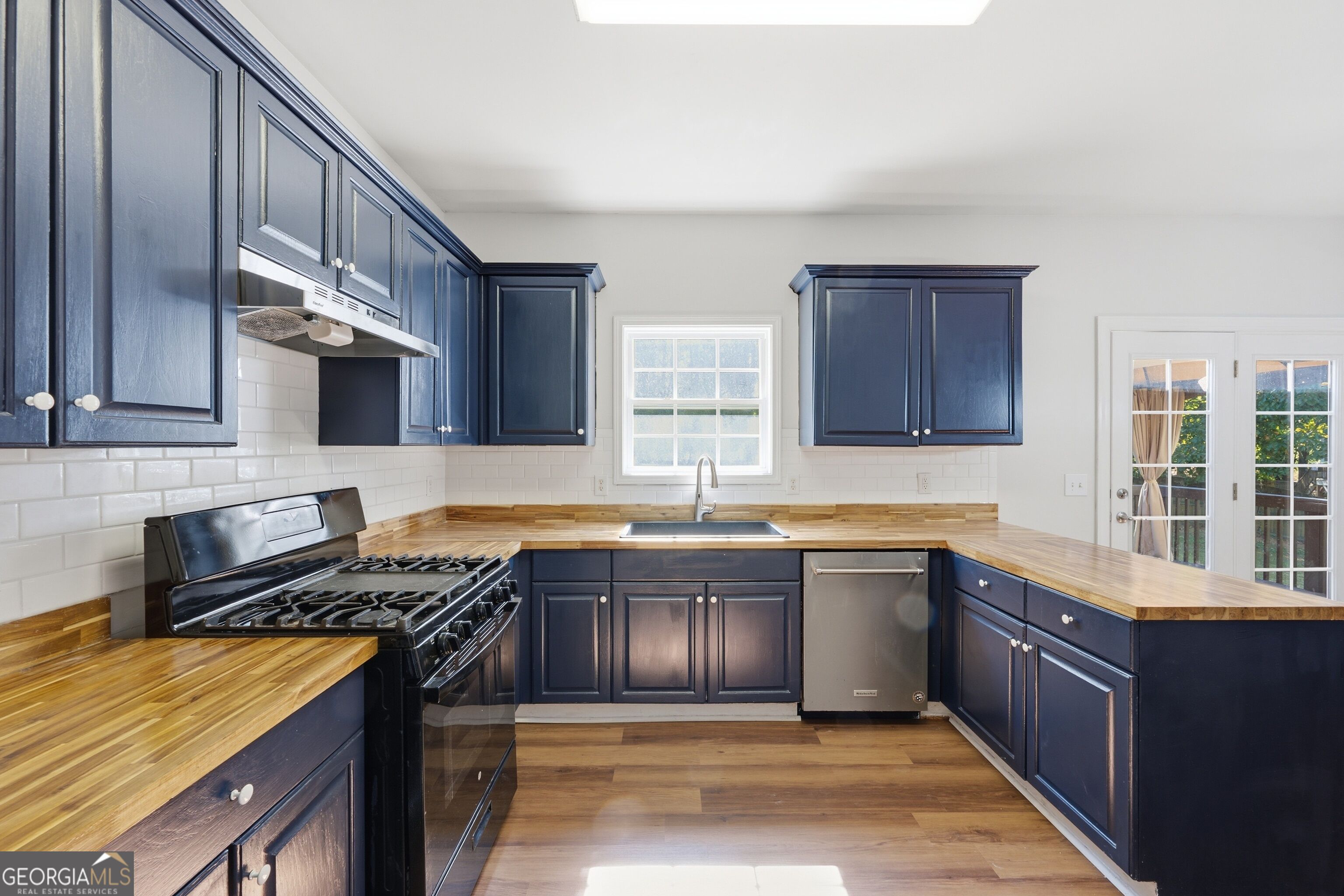 313 Vineyard Drive Property Photo 15