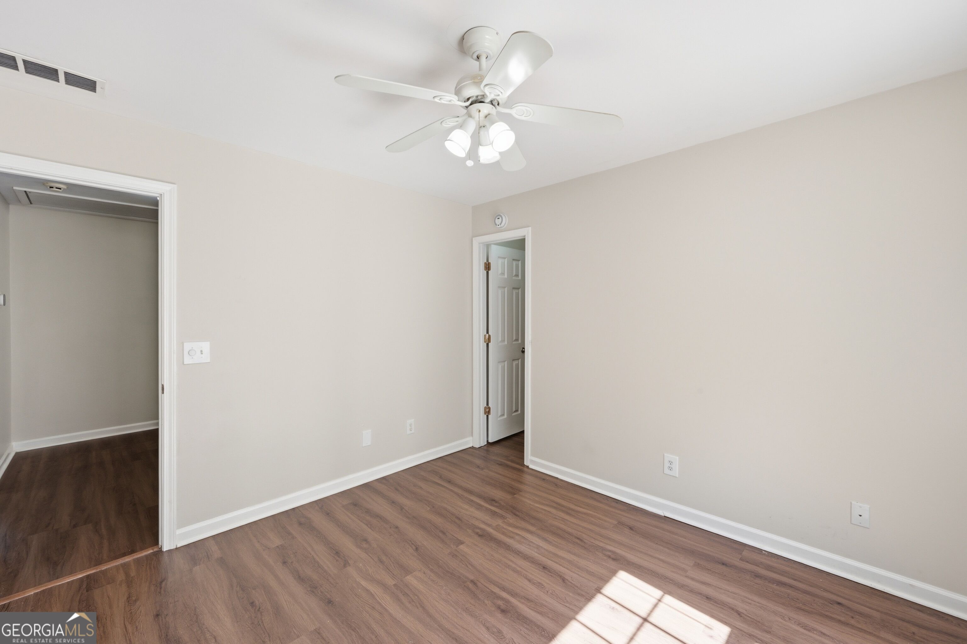 313 Vineyard Drive Property Photo 32