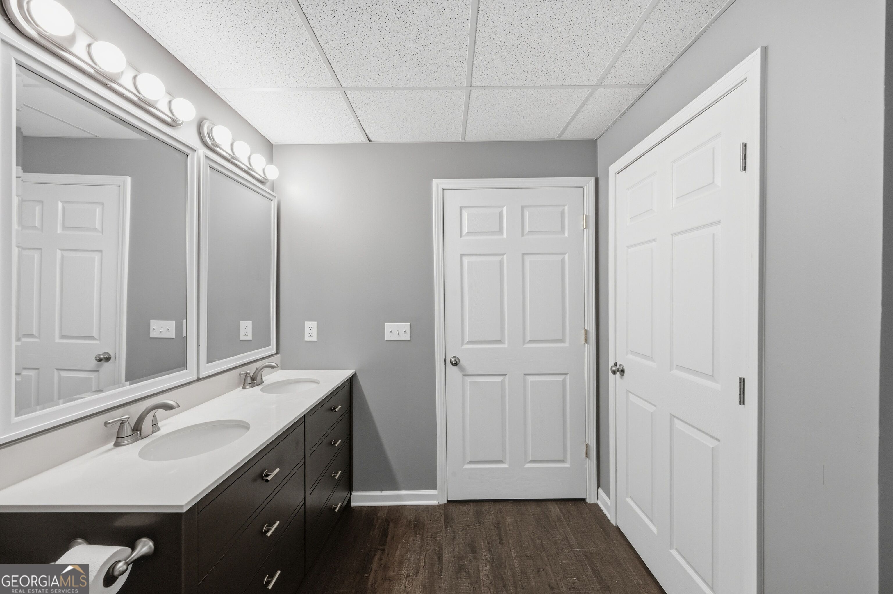 313 Vineyard Drive Property Photo 46