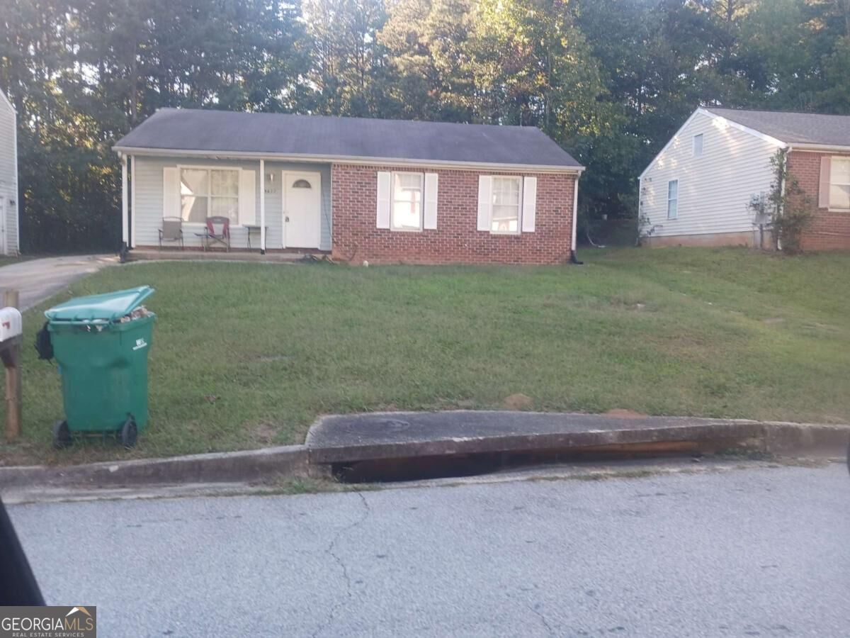 5677 Pine Gate Drive Property Photo 1