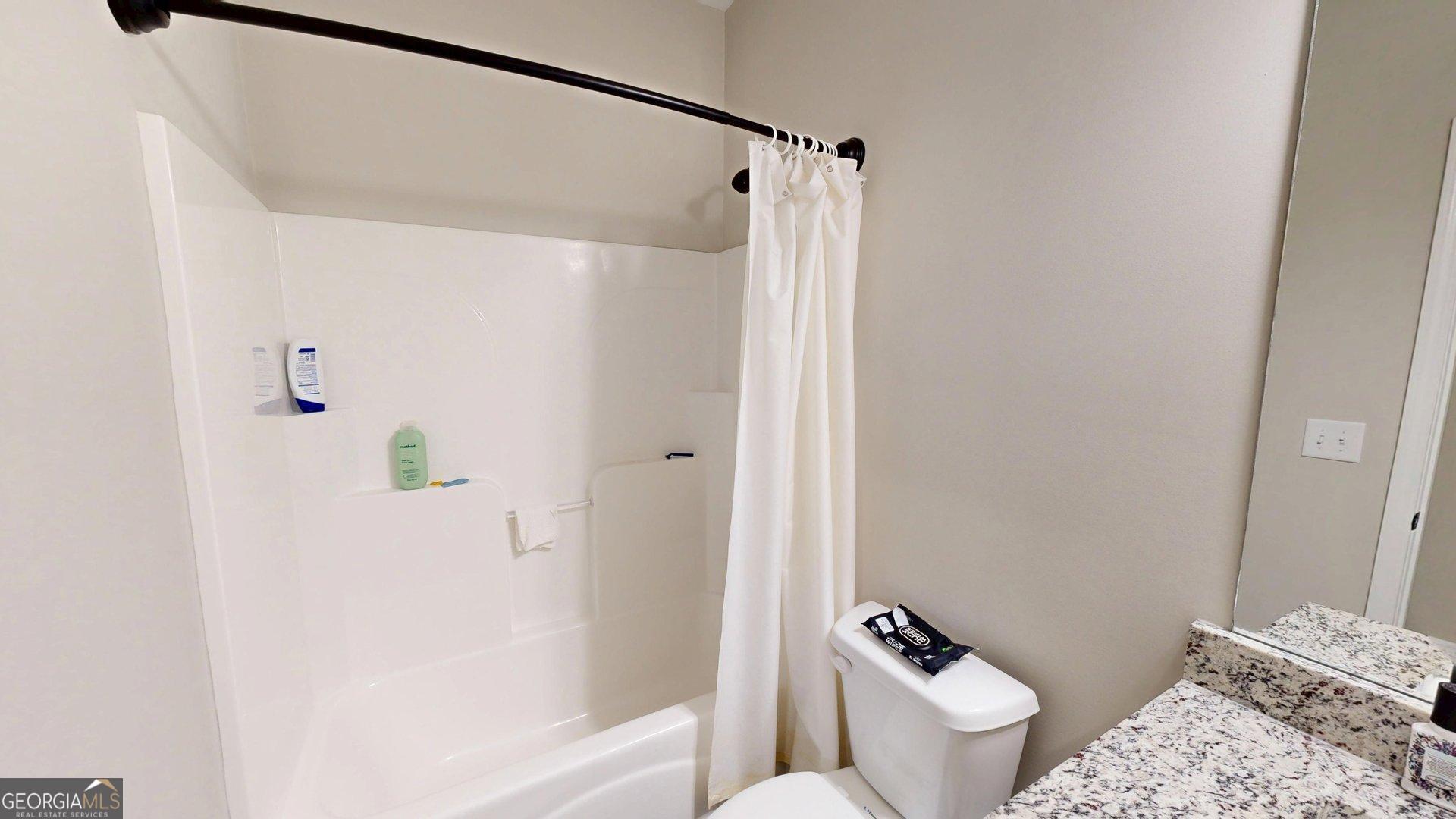 1215 Awenasa Drive Property Photo 33