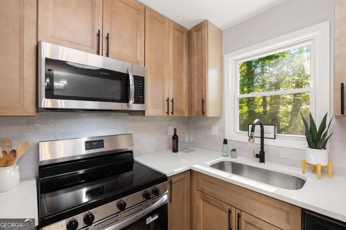 805 Sandy Creek Drive Nw Property Photo 13