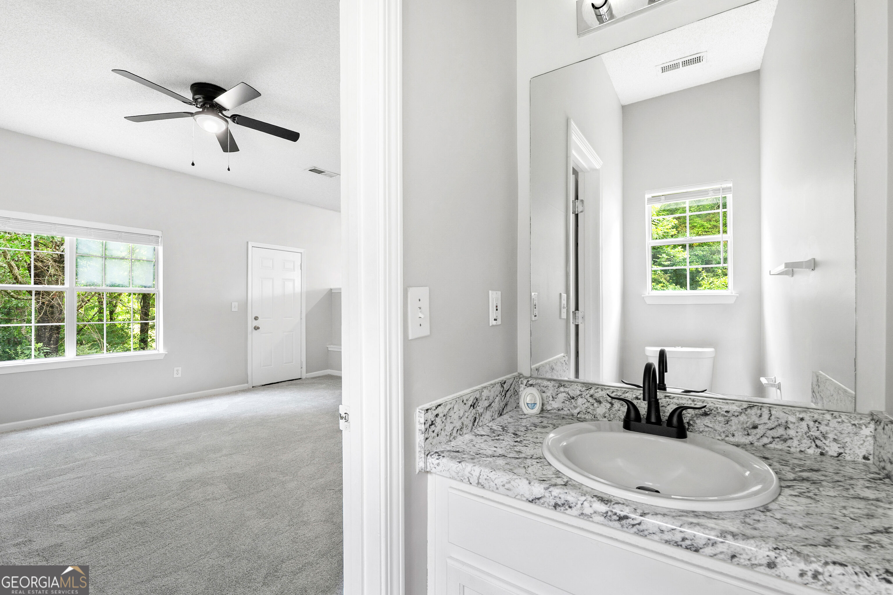 3129 Stonebridge Creek Drive Property Photo 10