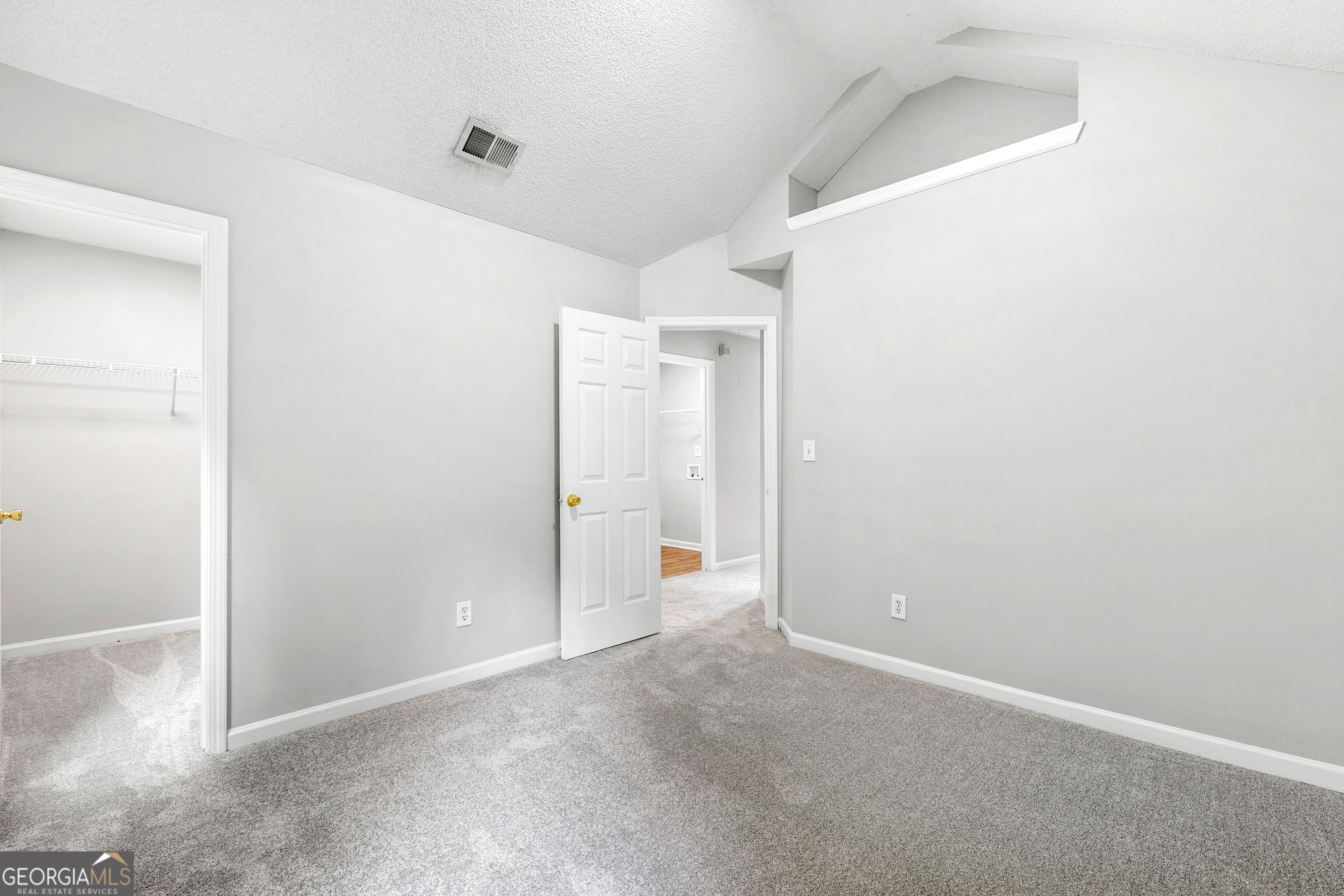 3129 Stonebridge Creek Drive Property Photo 24
