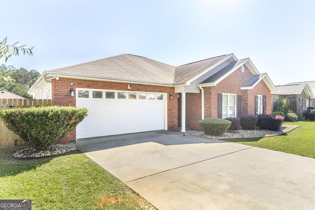 108 Santangelo Court Property Photo 4