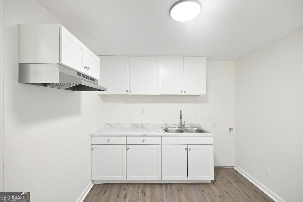 660 Lilly Avenue Property Photo 11