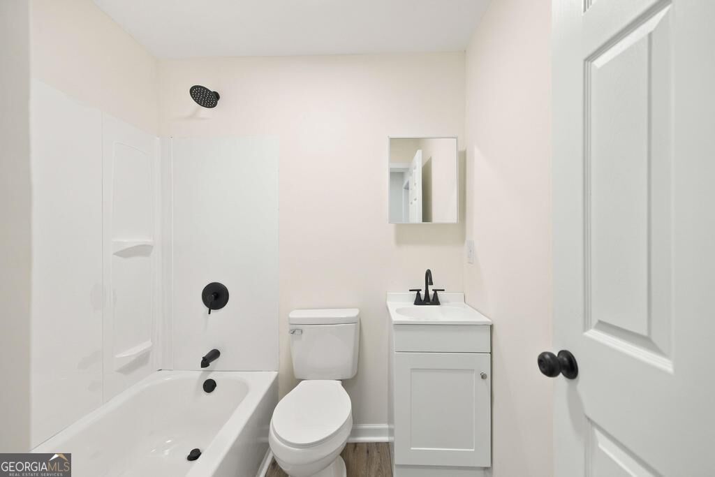 660 Lilly Avenue Property Photo 24