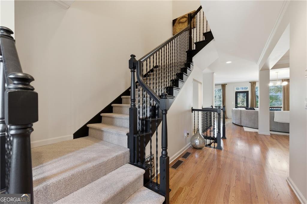 6187 Trumbul Oaks Court Property Photo 5
