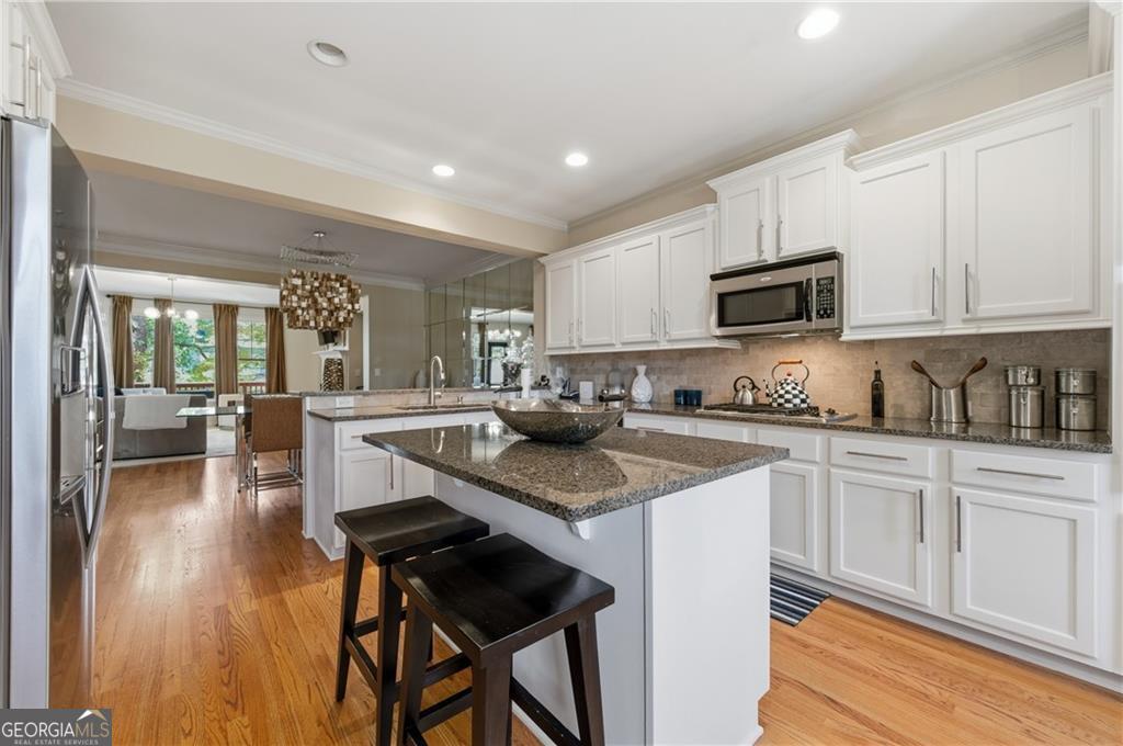 6187 Trumbul Oaks Court Property Photo 6