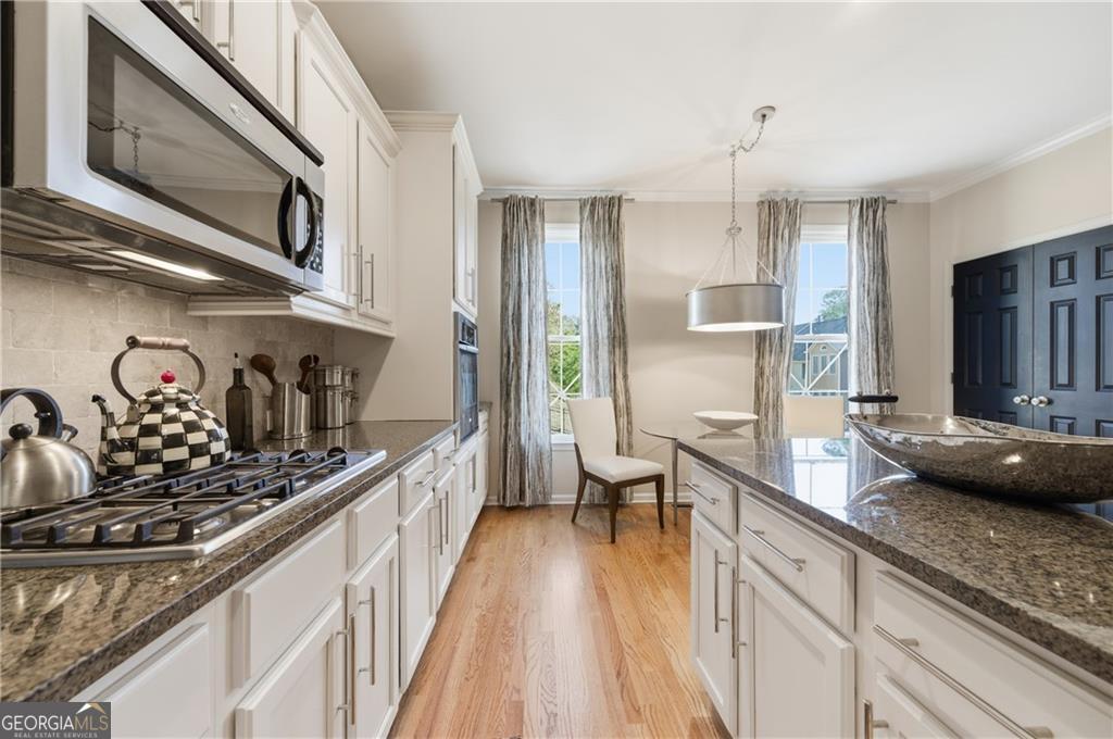 6187 Trumbul Oaks Court Property Photo 7