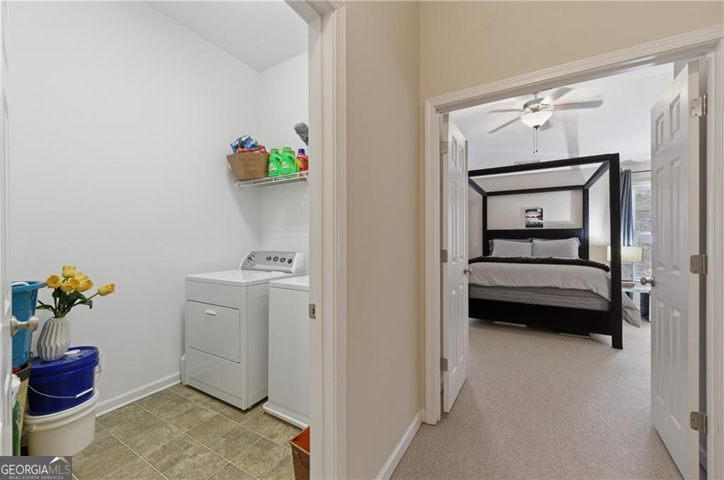 6187 Trumbul Oaks Court Property Photo 17