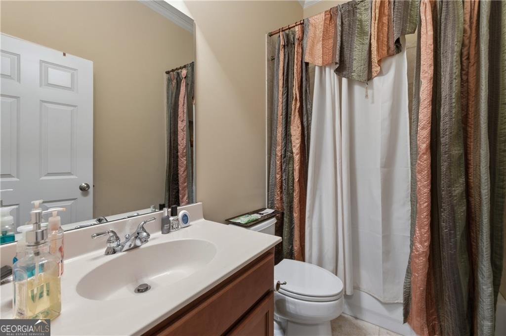 6187 Trumbul Oaks Court Property Photo 20
