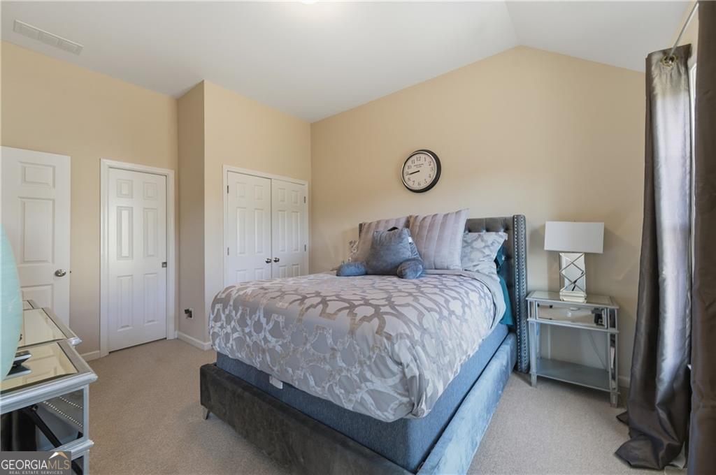 6187 Trumbul Oaks Court Property Photo 23