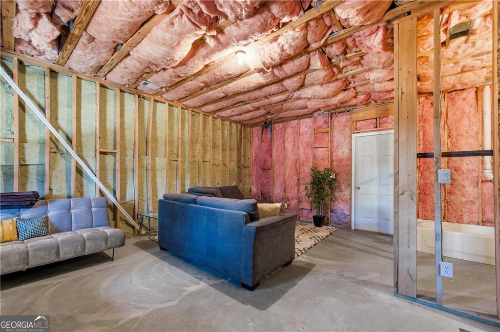 6187 Trumbul Oaks Court Property Photo 25