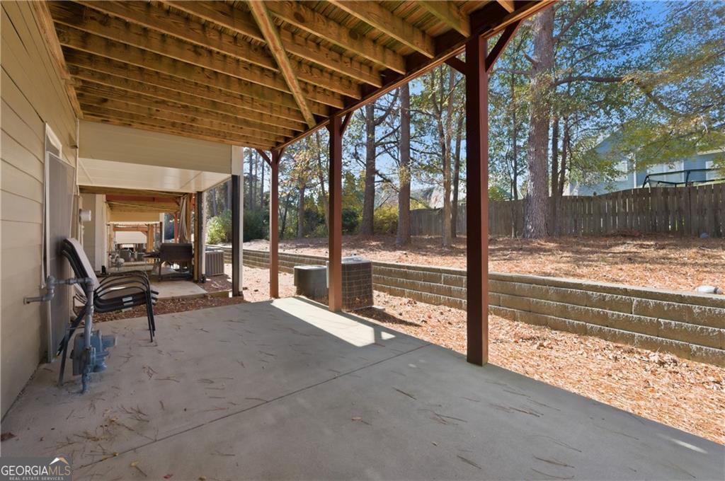 6187 Trumbul Oaks Court Property Photo 27