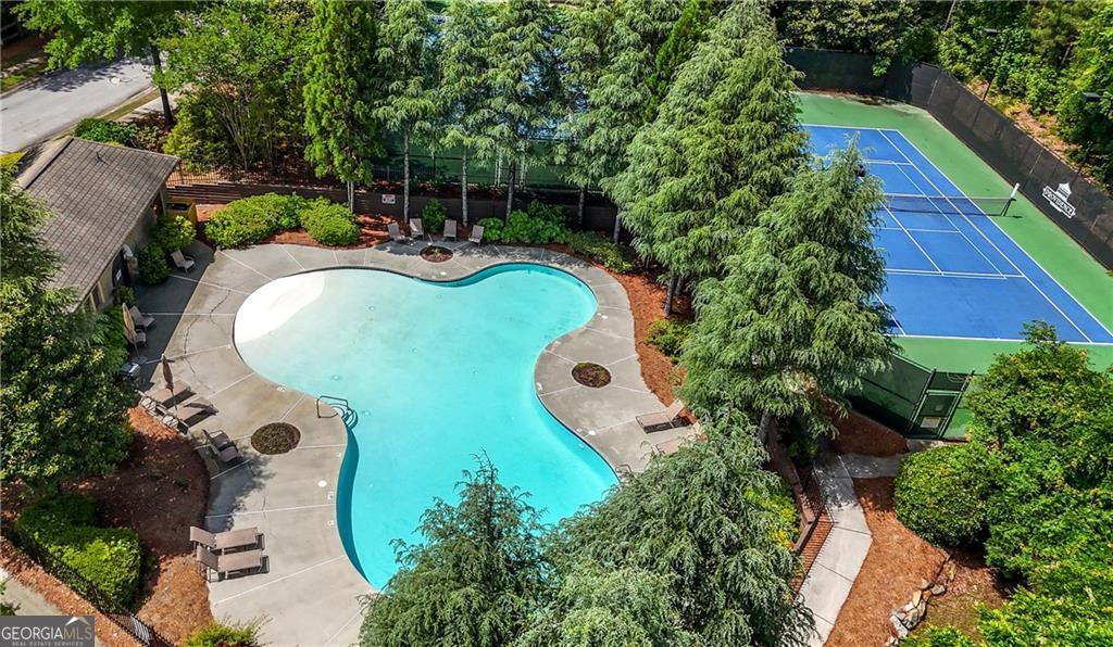 6187 Trumbul Oaks Court Property Photo 36