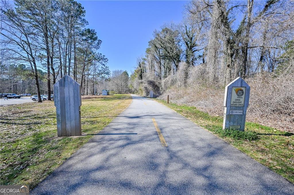 6187 Trumbul Oaks Court Property Photo 43