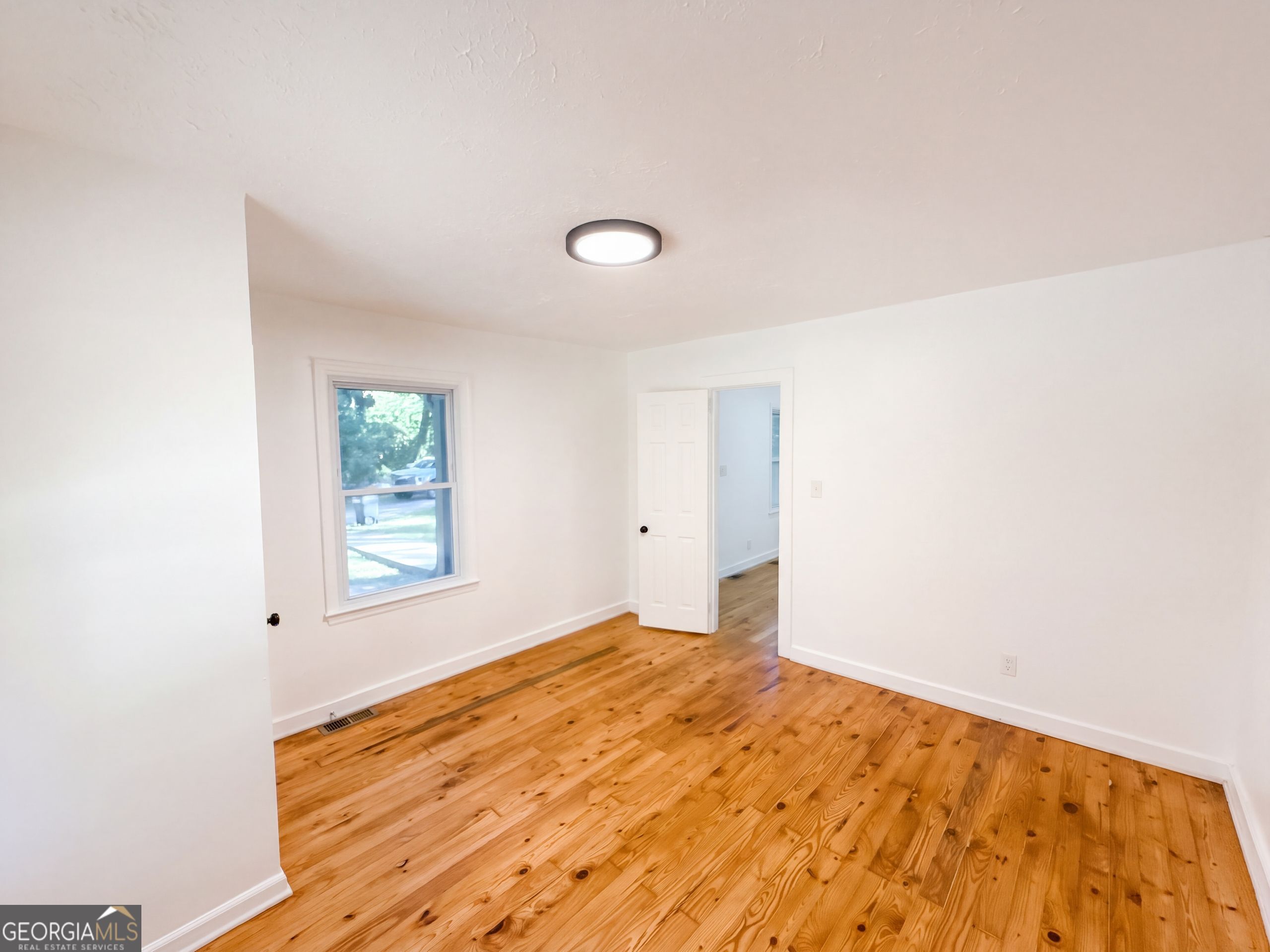 427 Wellons Street Ne Property Photo 8