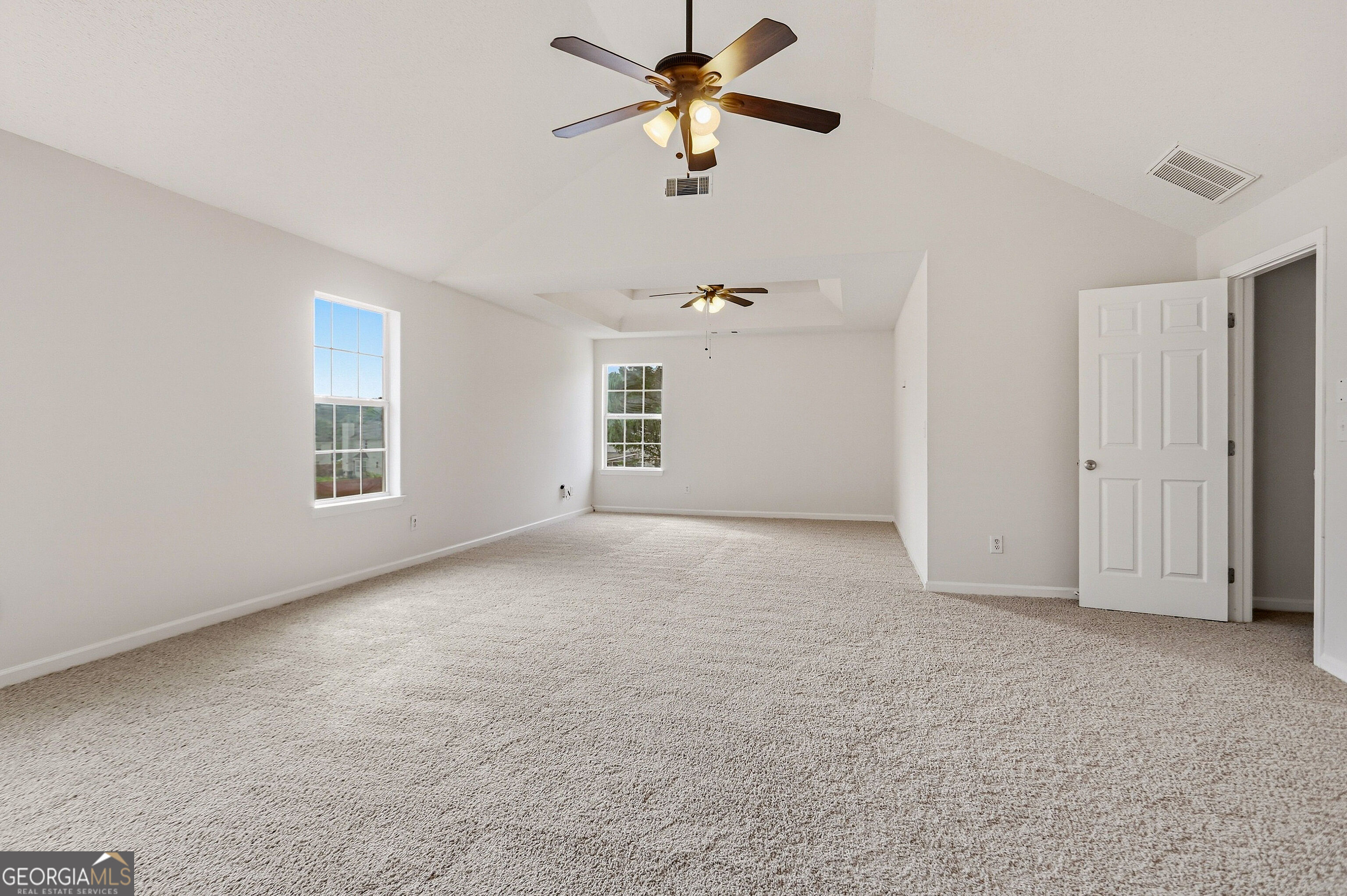 235 Hillside Oak Lane Property Photo 4