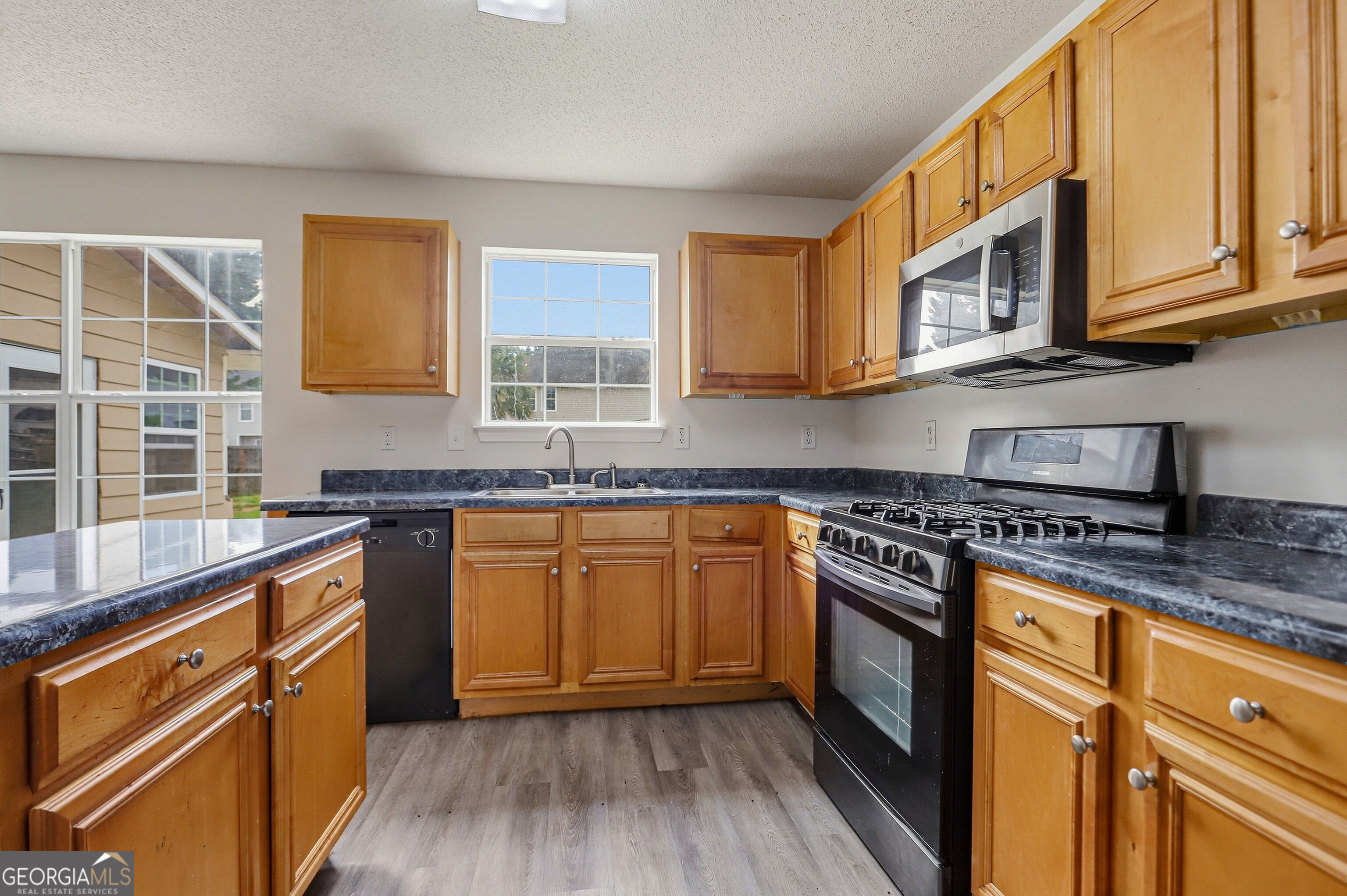 235 Hillside Oak Lane Property Photo 13