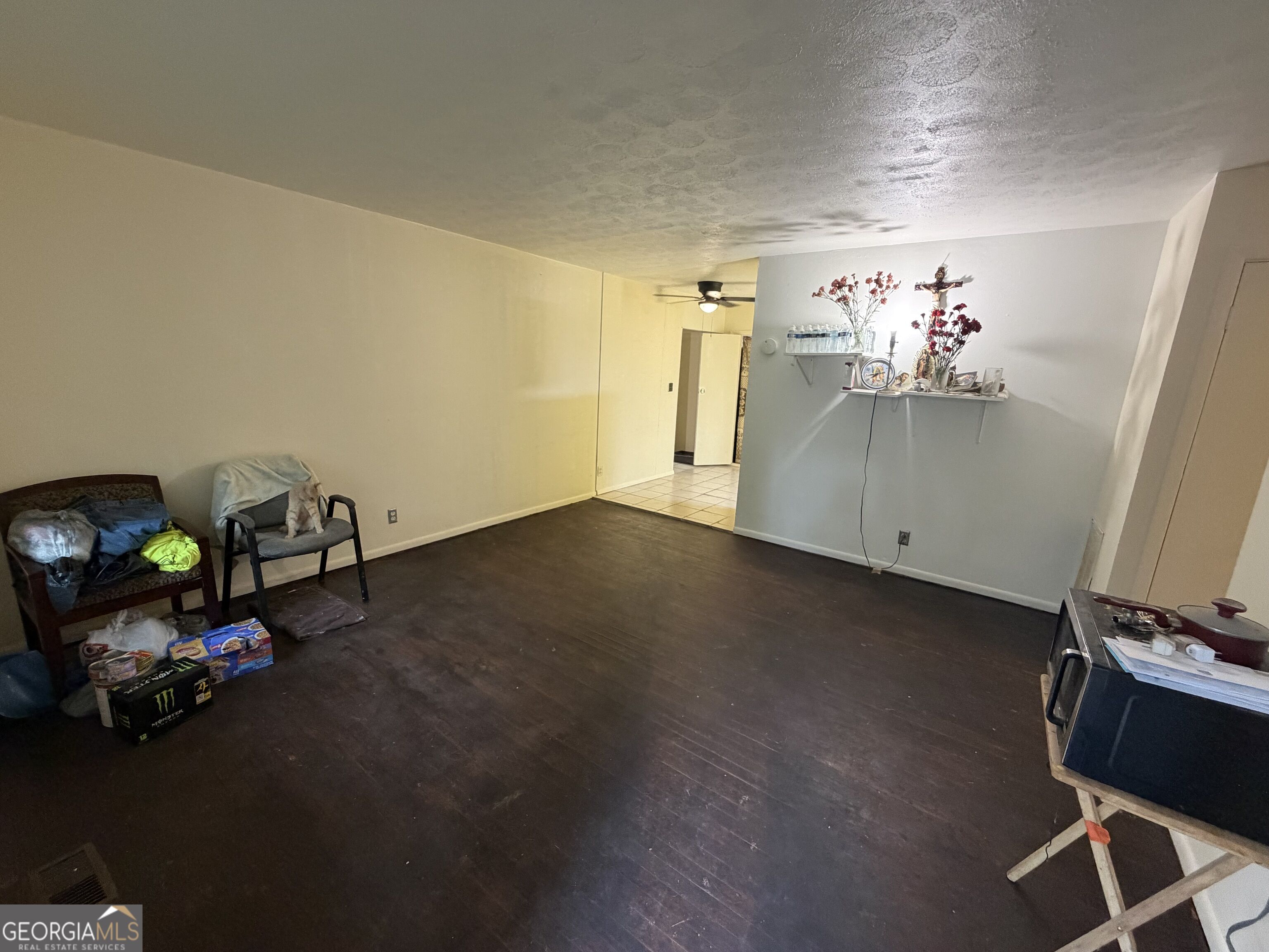 4429 Glade Road Property Photo 4
