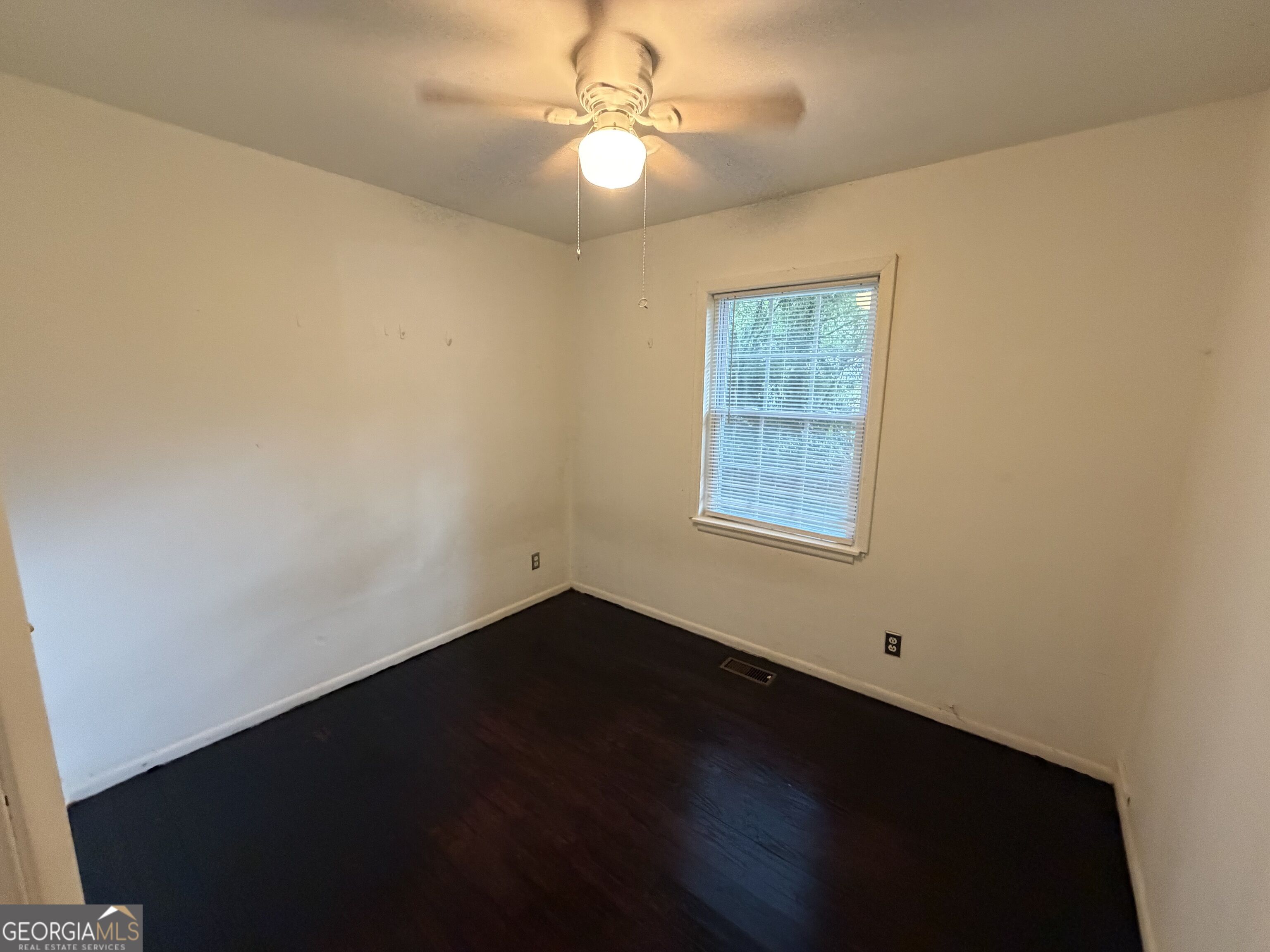 4429 Glade Road Property Photo 13