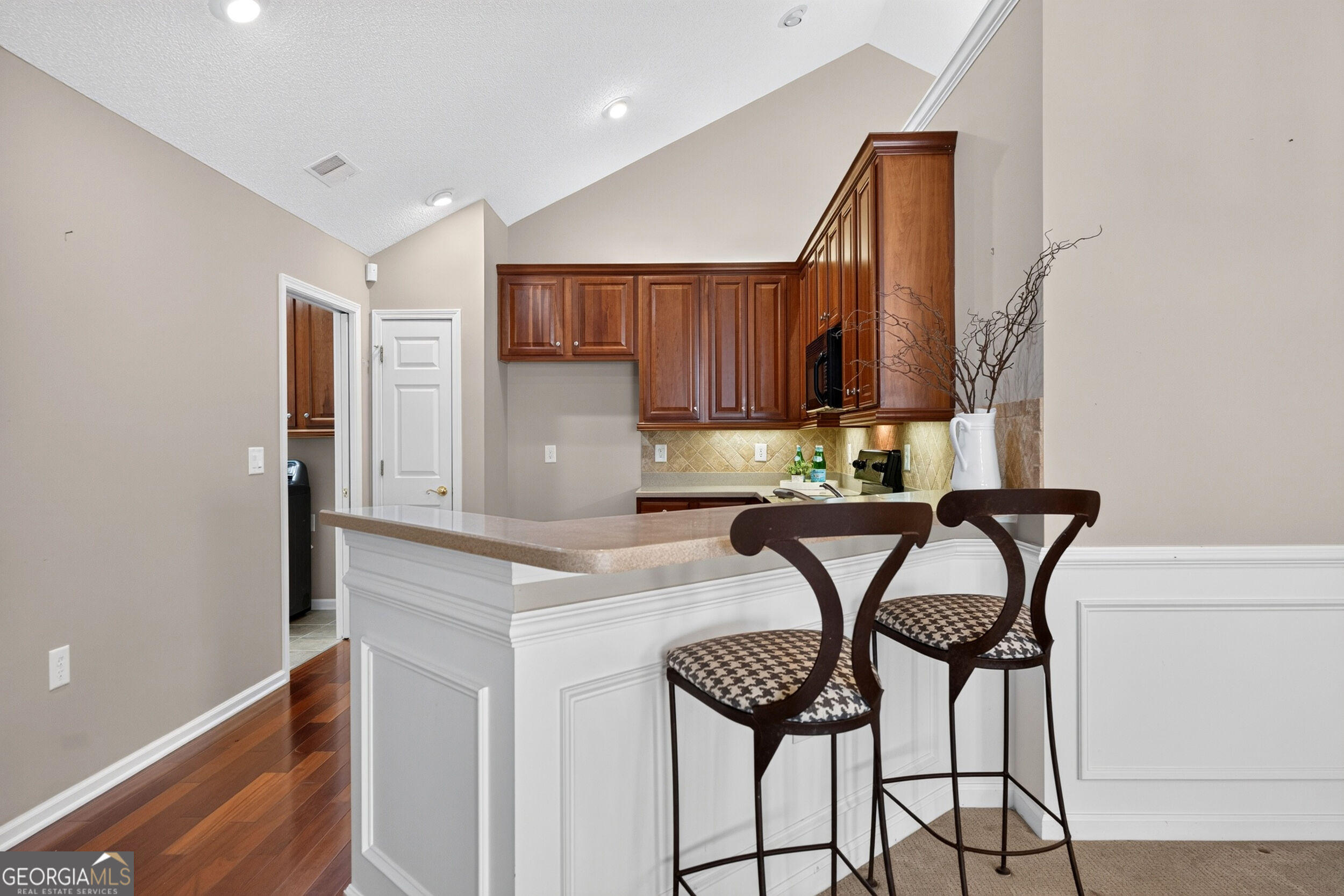 2104 Sweet Apple Circle Property Photo 6