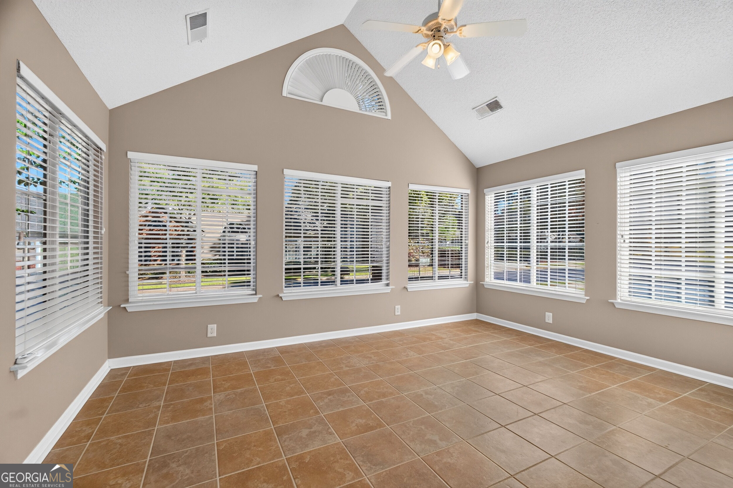 2104 Sweet Apple Circle Property Photo 10